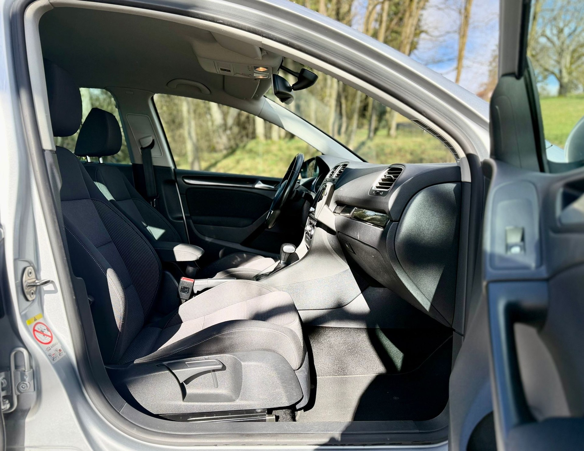 VW Golf 1.4 TSI Team DSG Sportpaket-image-23