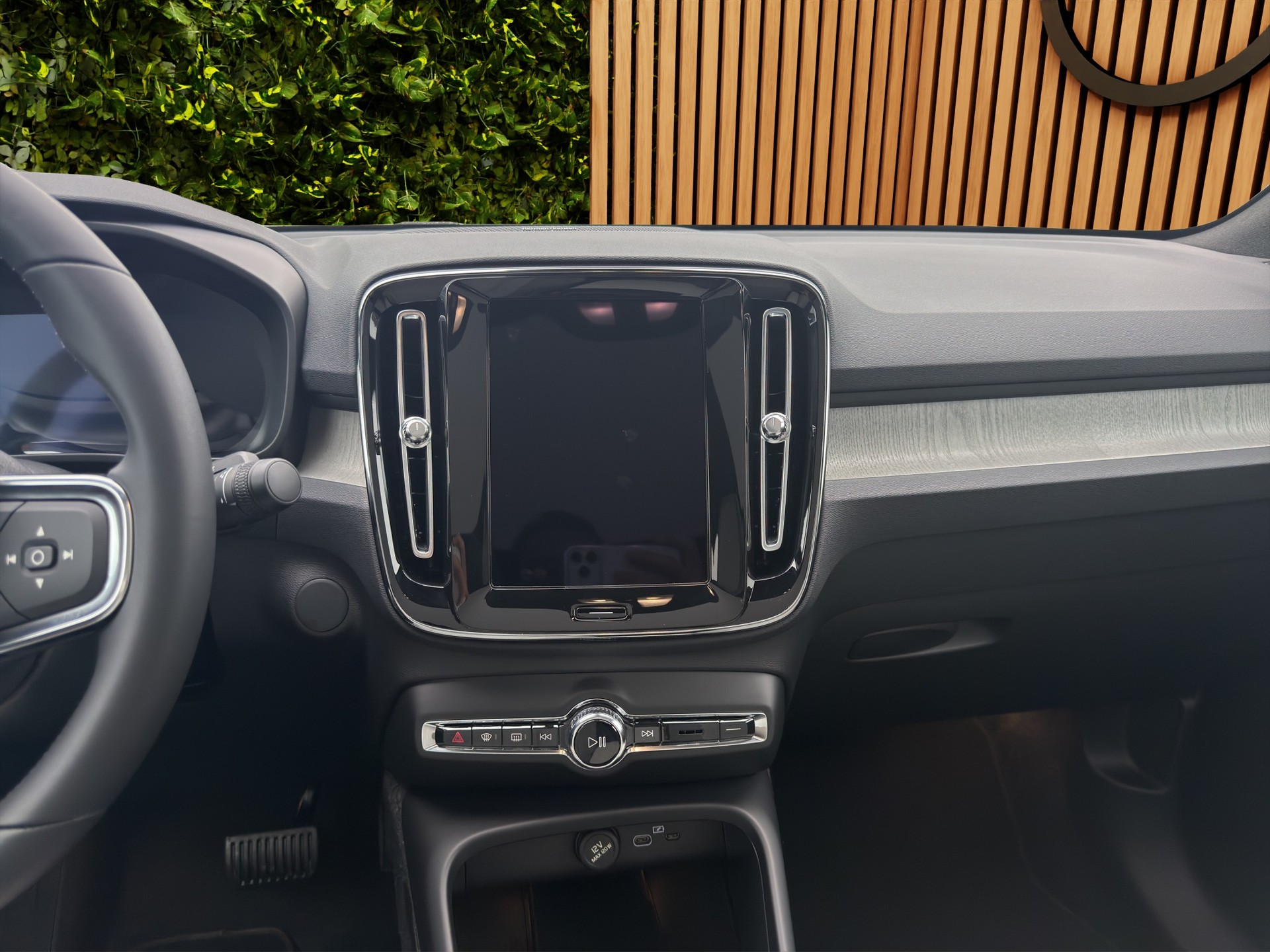 VOLVO EC40 Twin Performance Ultra AWD-image-13