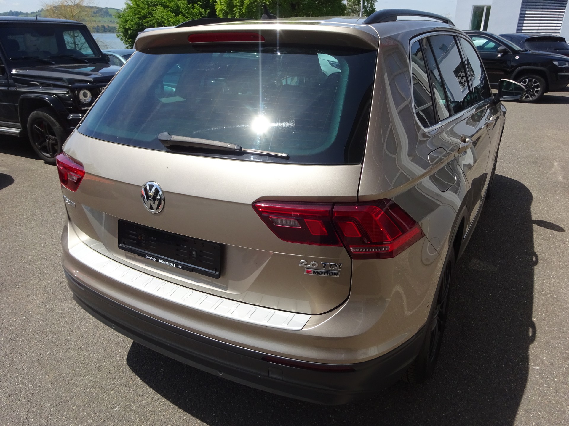 VW Tiguan 2.0 TDI SCR Sound 4Motion DSG-showroom-element-2