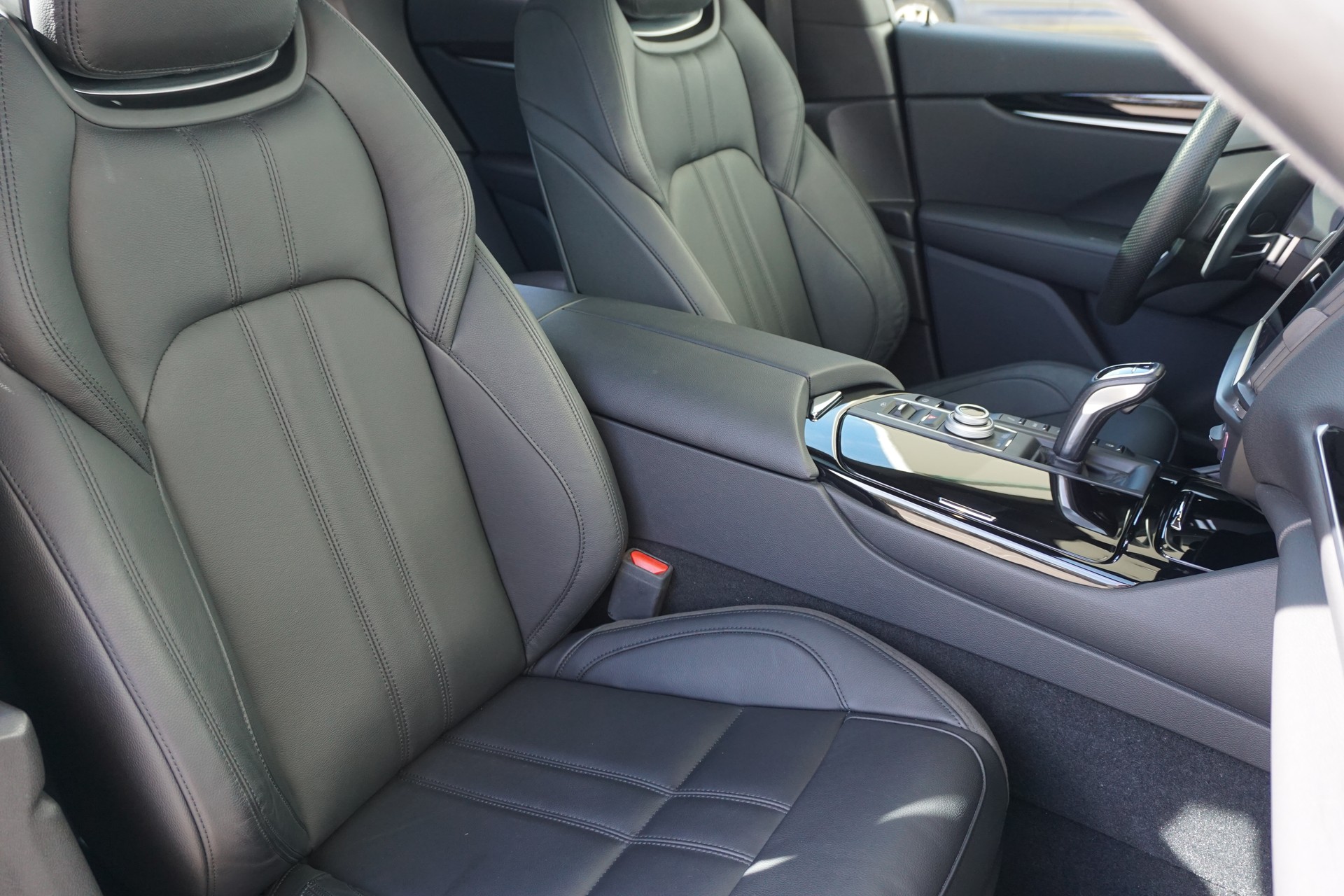 MASERATI Levante 2.0 MHEV GT Hybrid Automatica-image-3