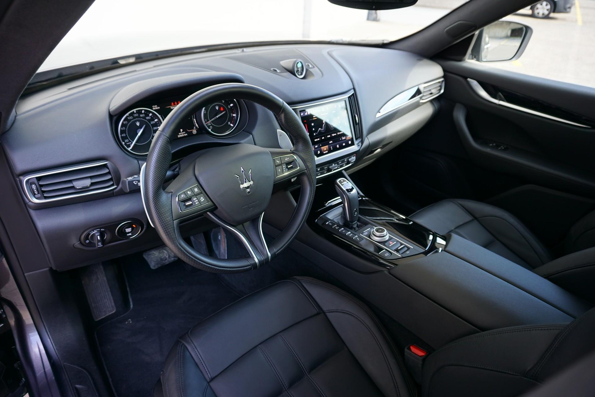 MASERATI Levante 2.0 MHEV GT Hybrid Automatica-image-2