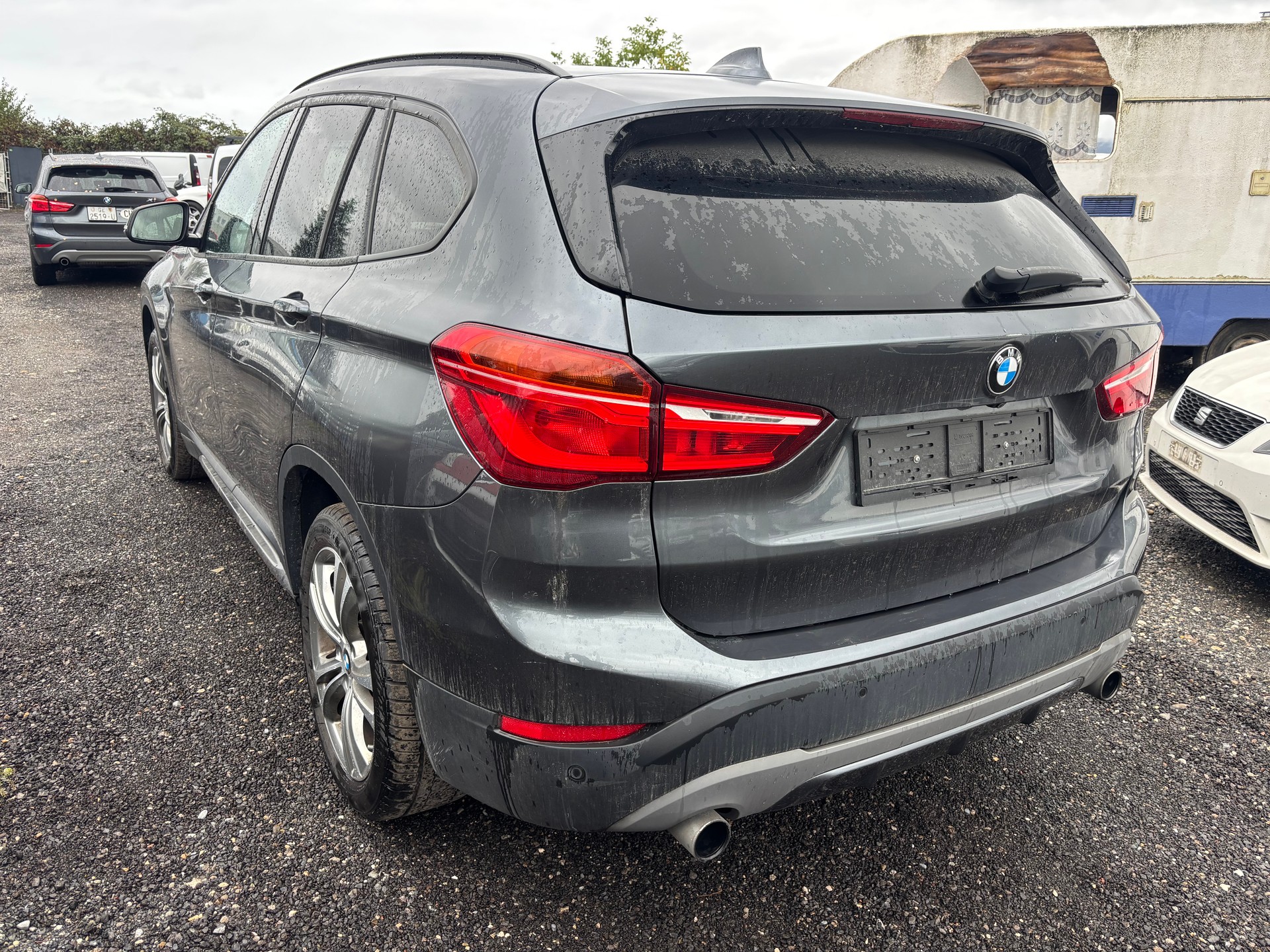 BMW X1 xDrive 20i Steptronic-image-5
