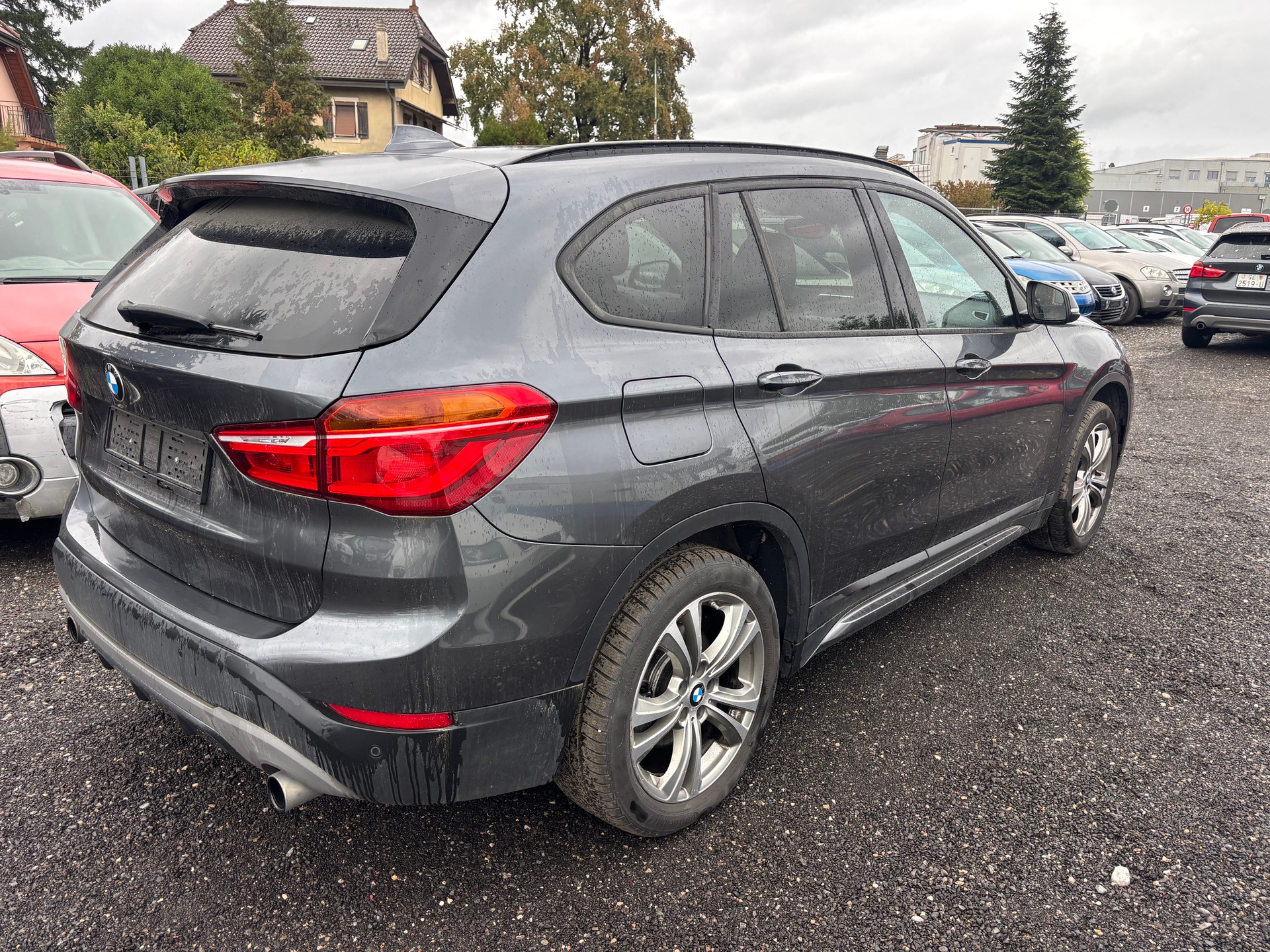 BMW X1 xDrive 20i Steptronic-image-4