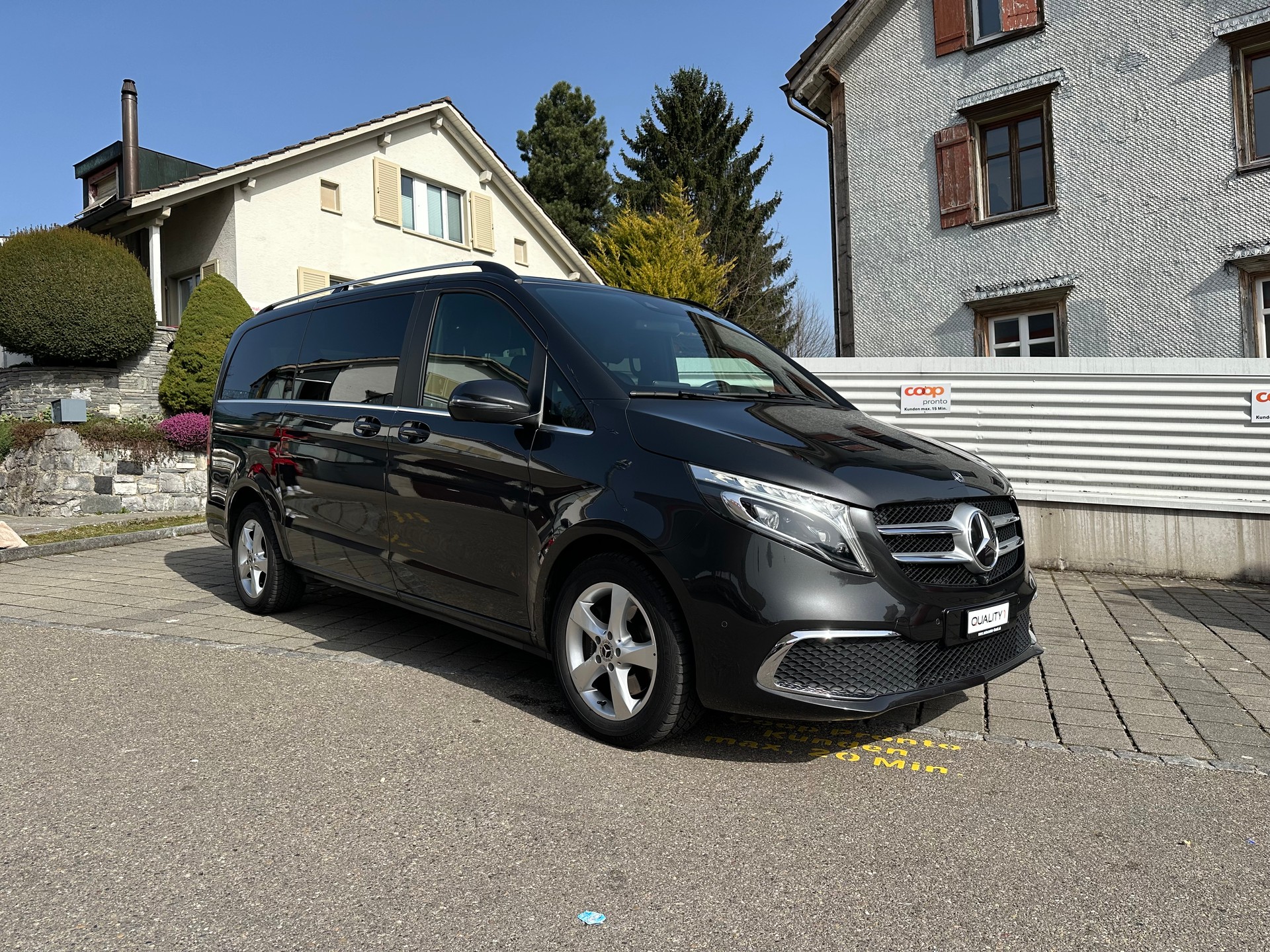 MERCEDES-BENZ V 300 d lang Avantgarde 4Matic 9G-Tronic-image-1