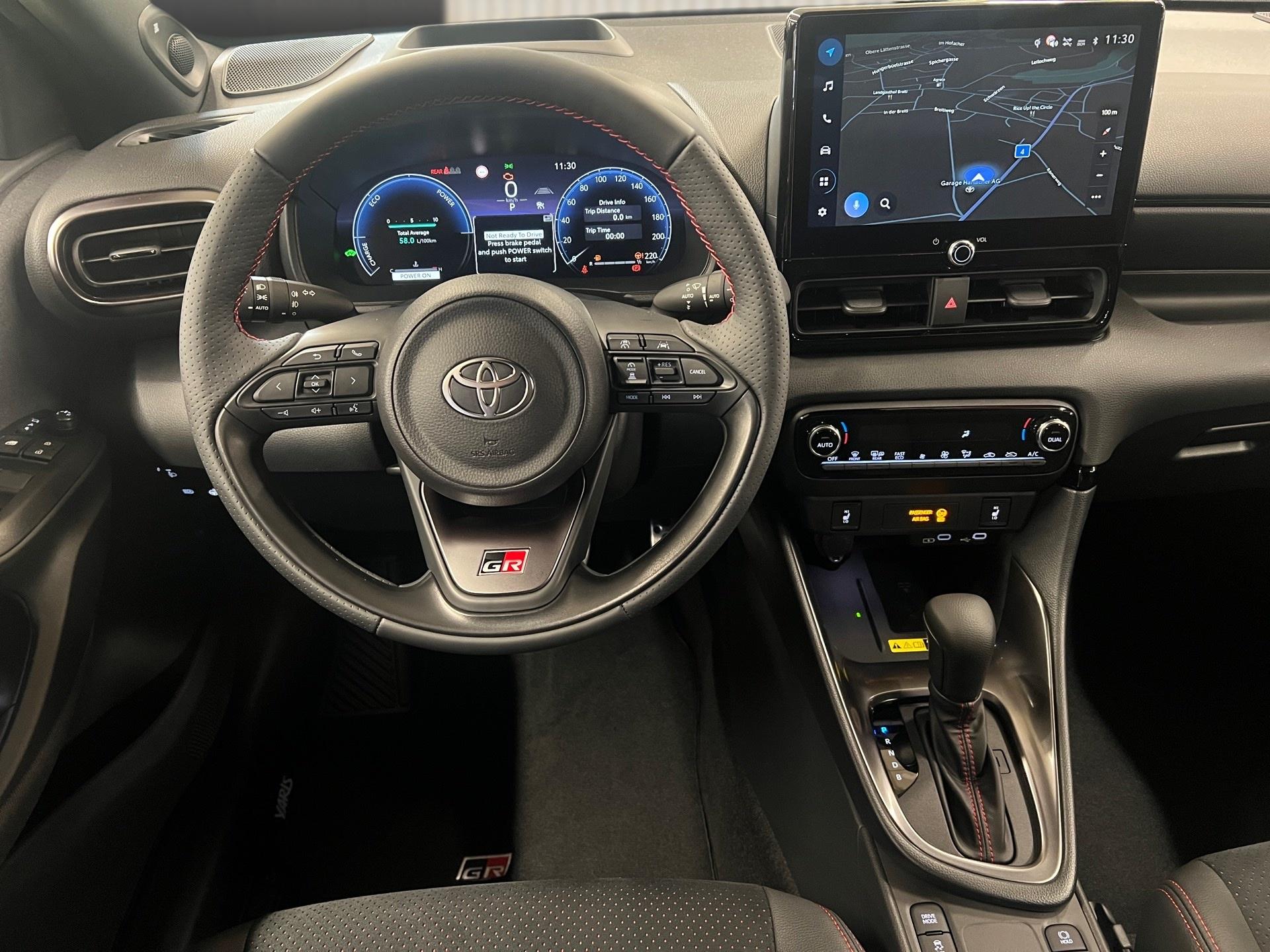 TOYOTA Yaris 1.5 GR Sport e-CVT-image-11