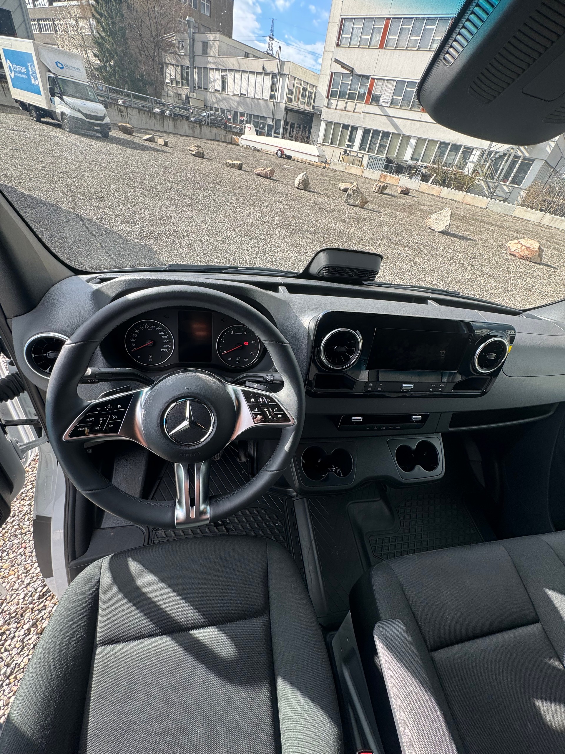 MERCEDES-BENZ Sprinter 317 CDI Lang 9G-TRONIC Facelift Model 2025-image-11