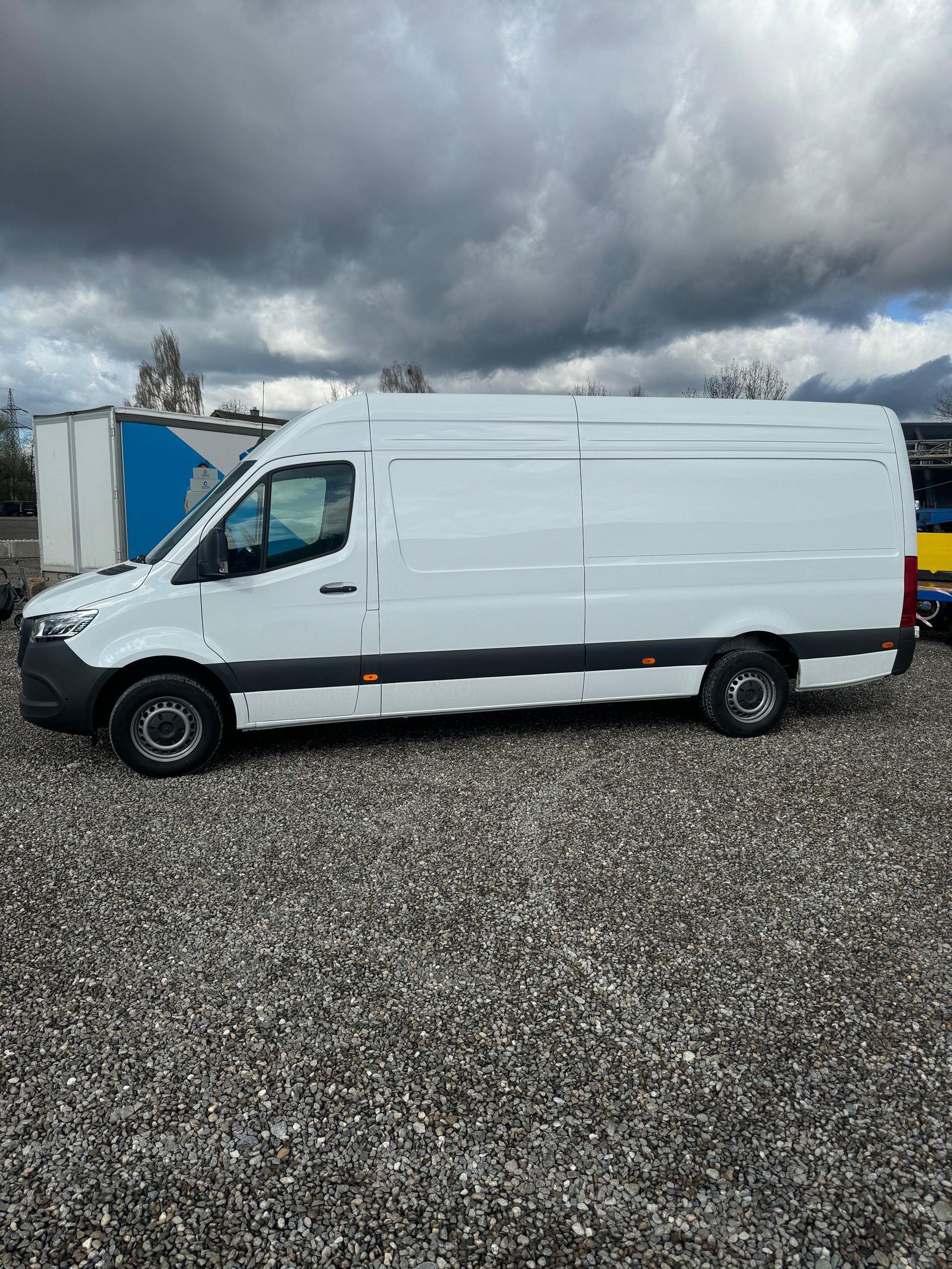 MERCEDES-BENZ Sprinter 317 CDI Lang 9G-TRONIC Facelift Model 2025-image-2