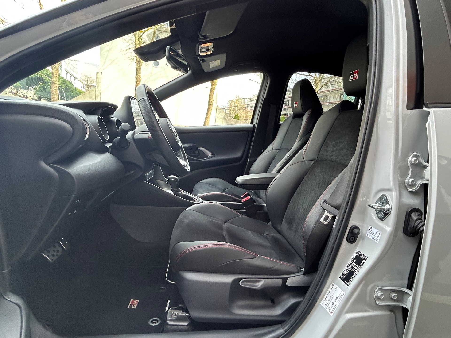 TOYOTA Yaris 1.5 GR Sport e-CVT-image-7
