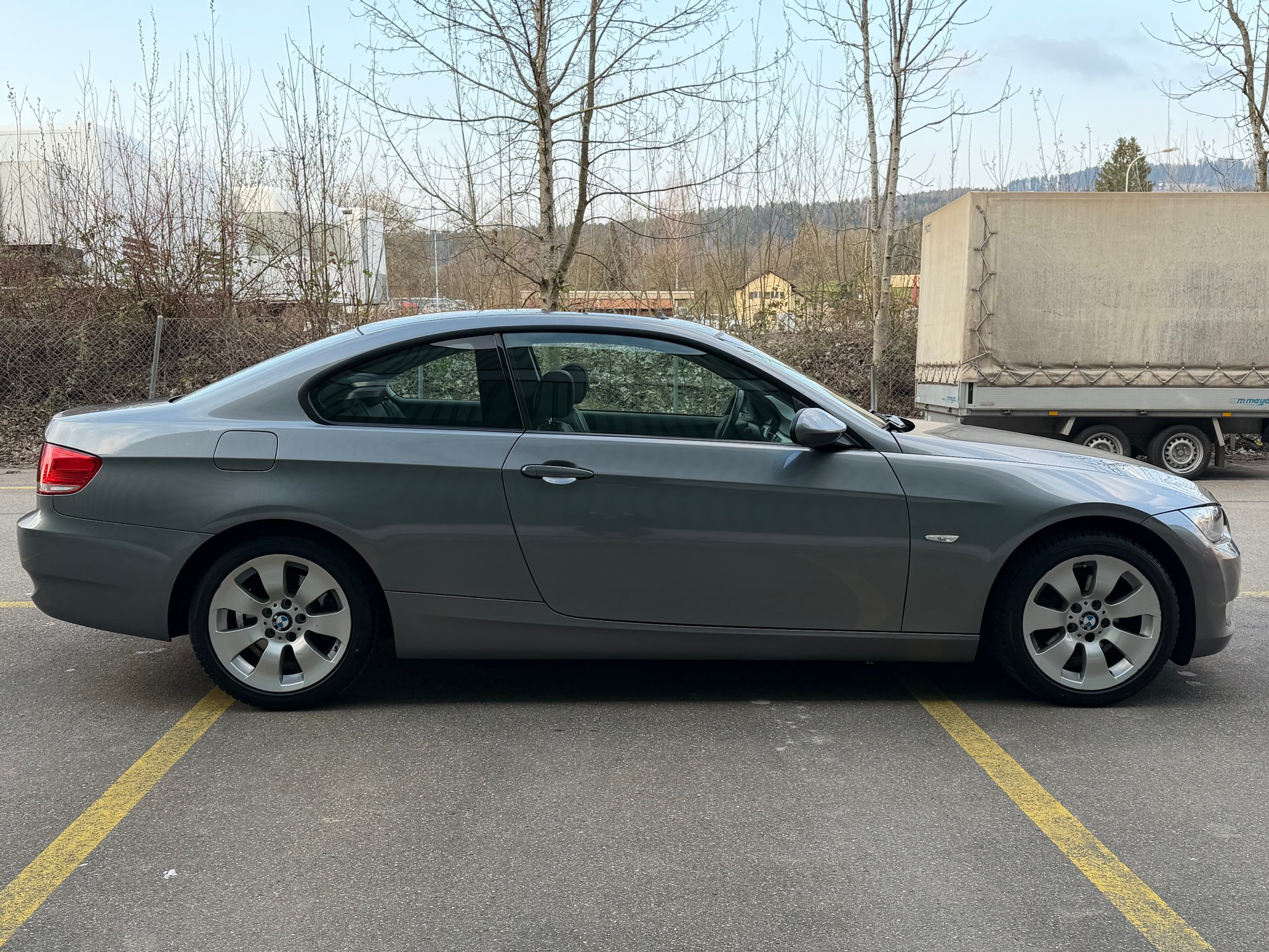 BMW 320i Coupé Steptronic-showroom-element-3