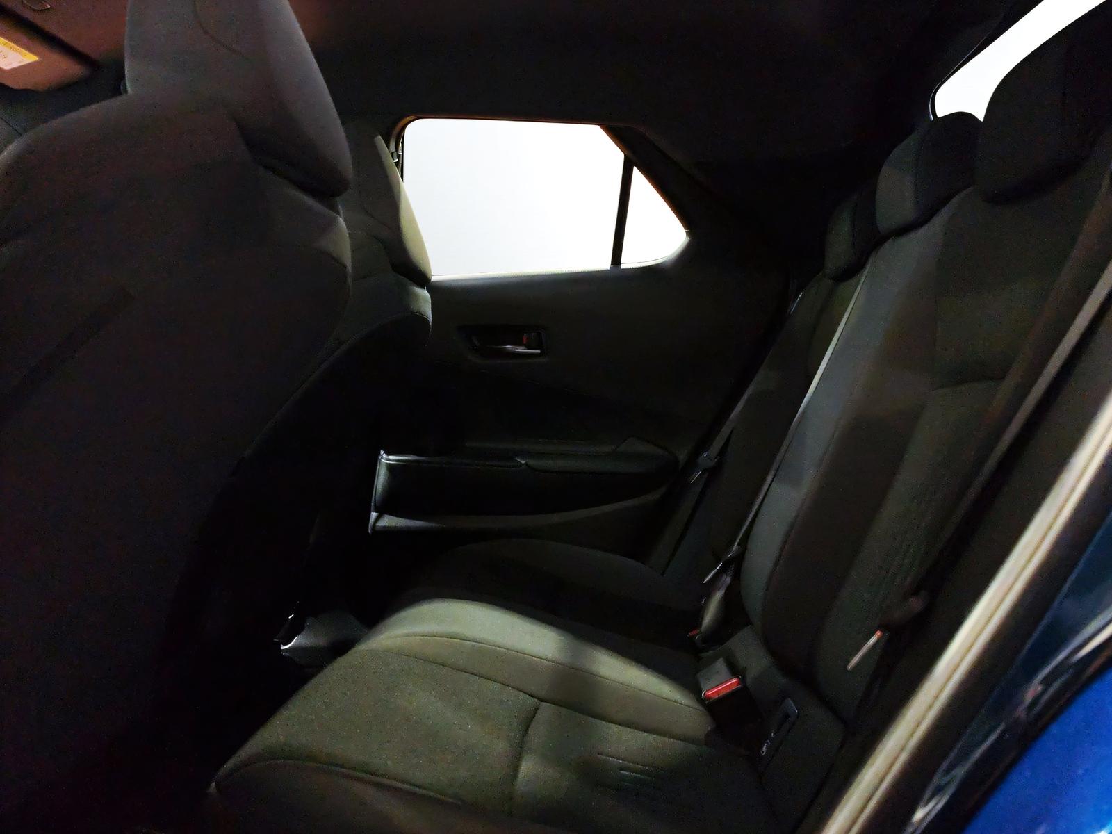 TOYOTA C-HR 2.0 HEV Trend 4x4-image-15