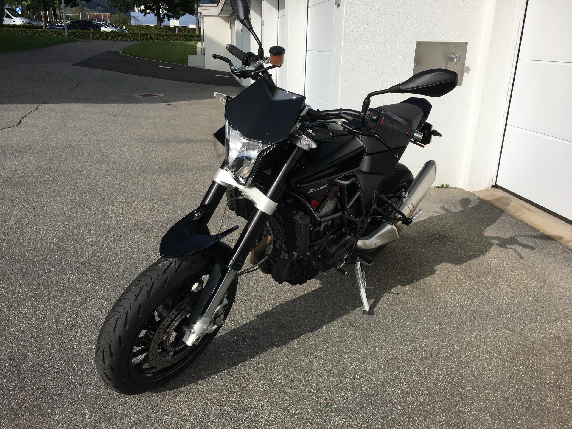 HUSQVARNA Nuda 900 ABS-image-2
