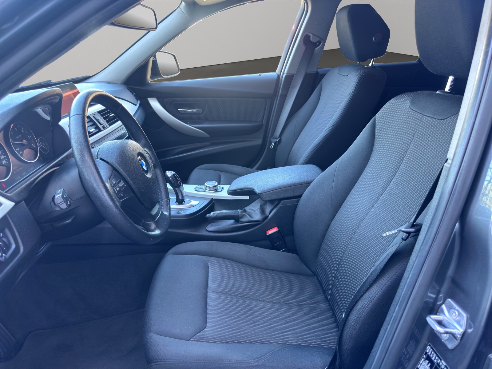 BMW 316d Touring Business Steptronic-image-8