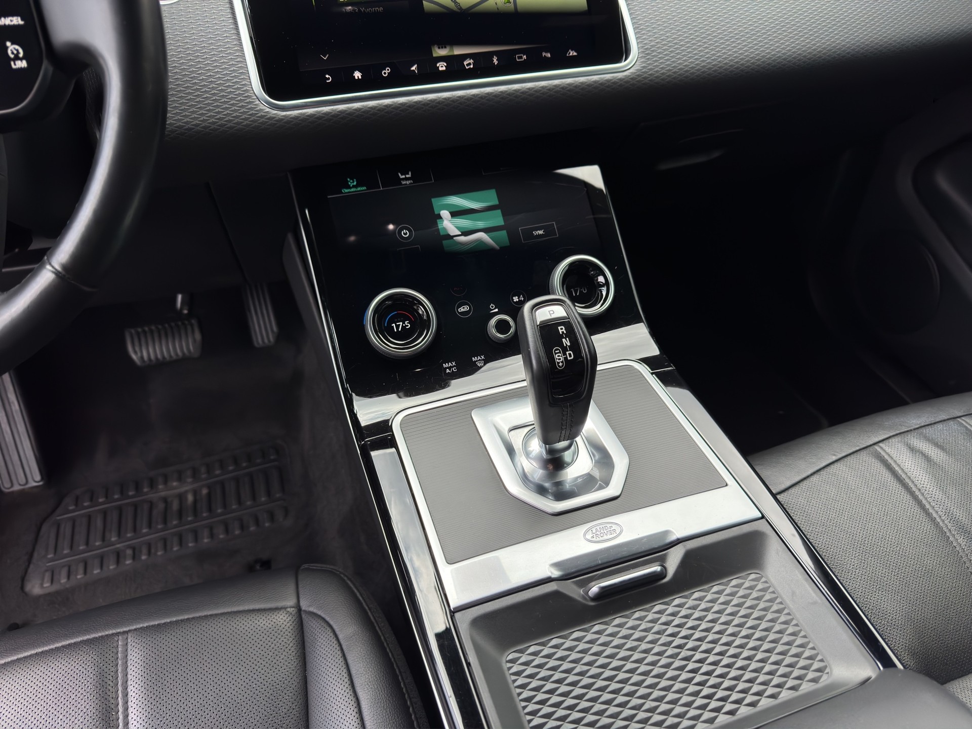LAND ROVER Range Rover Evoque P 200 MHEV AT9-image-13