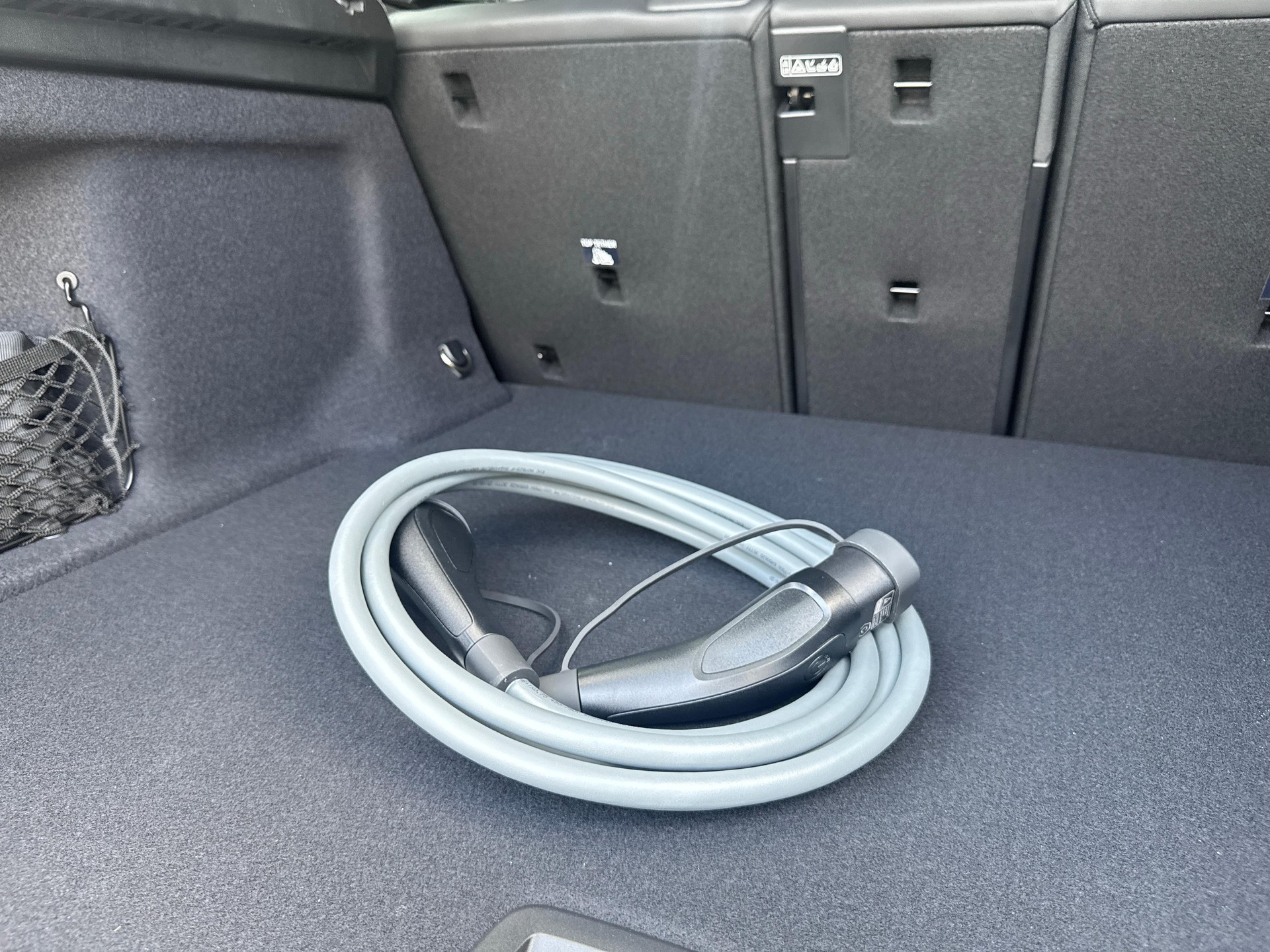 BMW iX3 50 xDrive-image-19