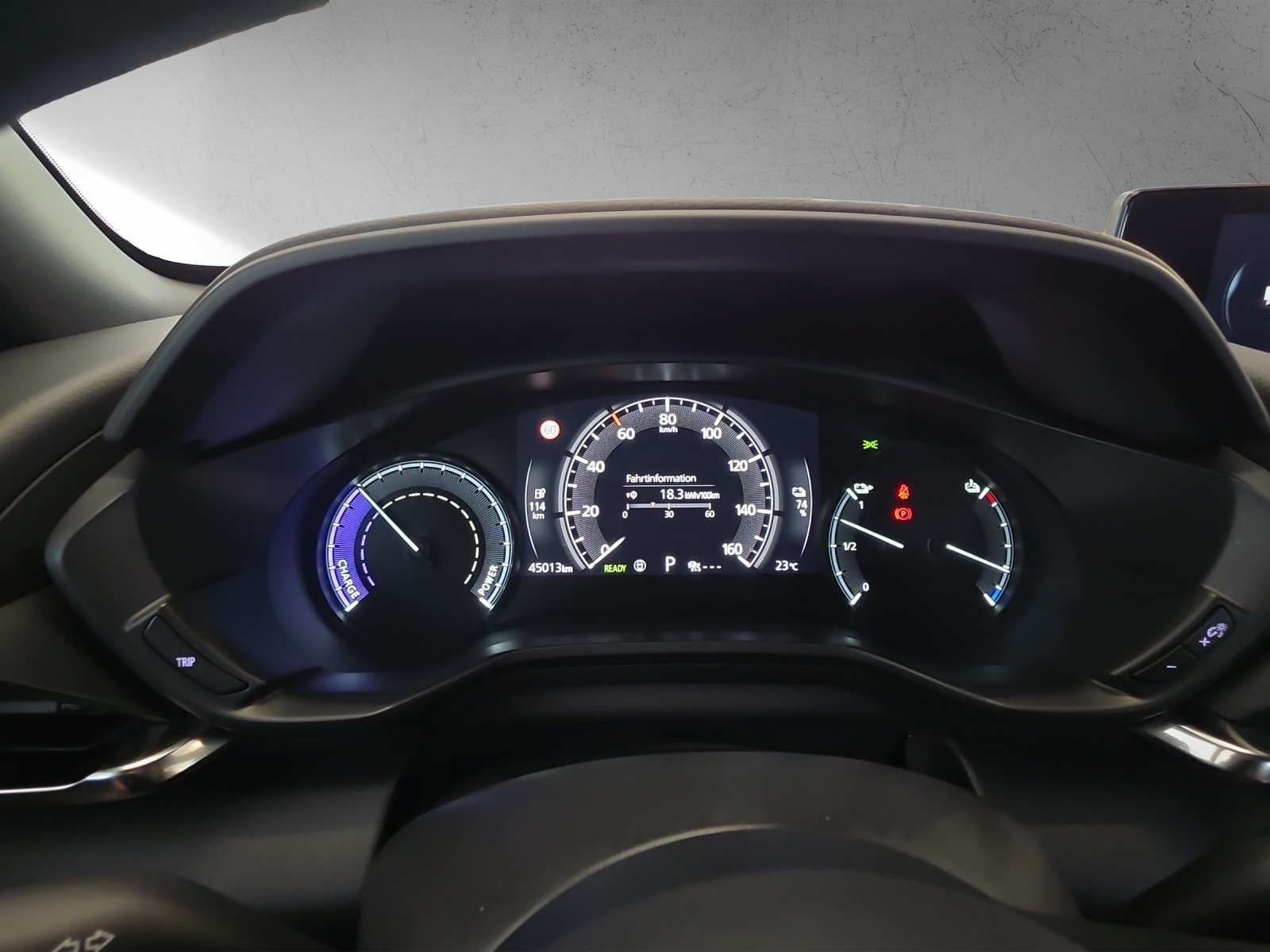 MAZDA MX-30 e-Skyactiv Ambition Plus-image-9