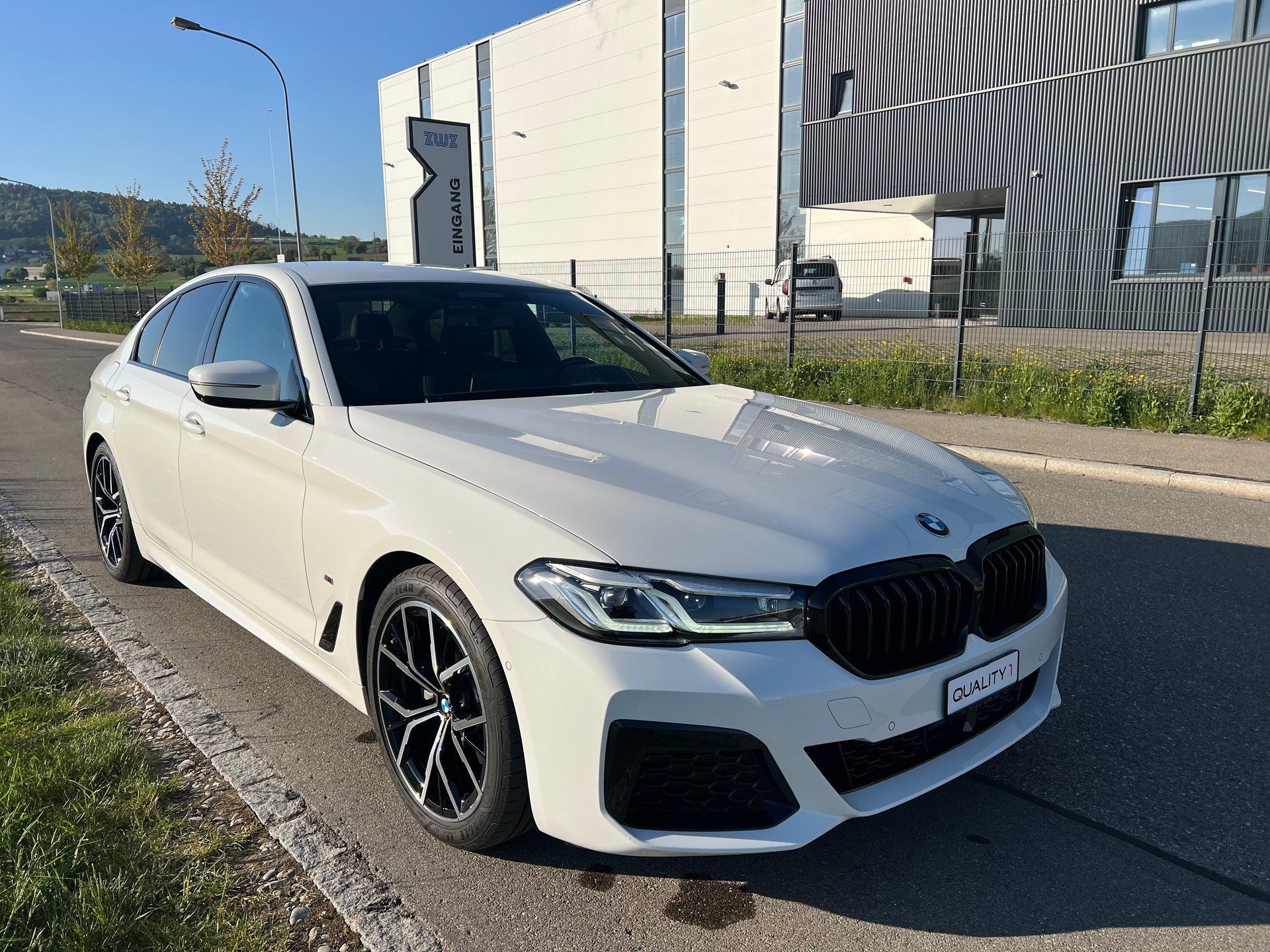 BMW 520d xDrive 48V- M Sport - Steptronic- 360°-Kamera