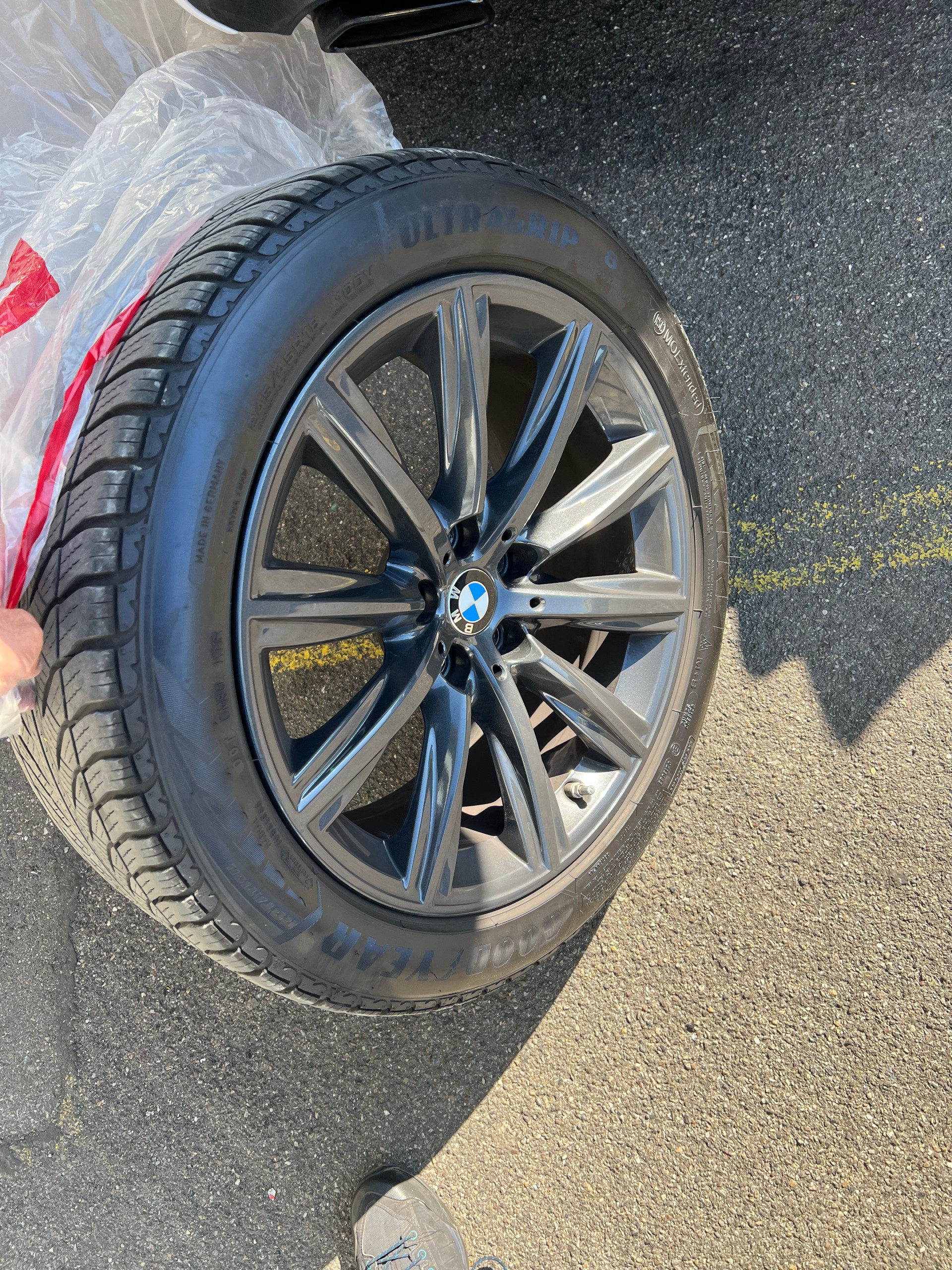 BMW 520d xDrive 48V- M Sport - Steptronic- 360°-Kamera-image-29