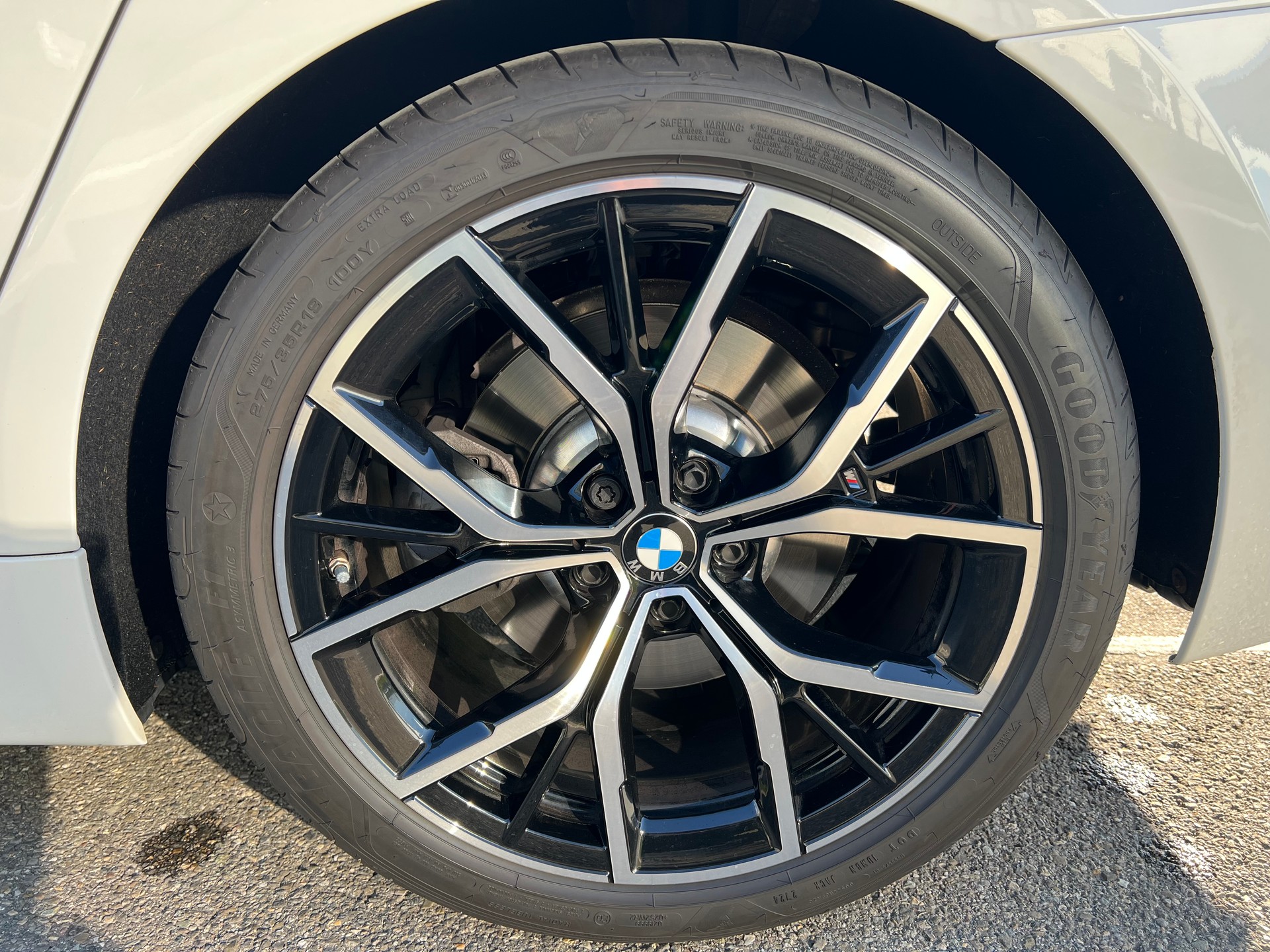 BMW 520d xDrive 48V- M Sport - Steptronic- 360°-Kamera-image-28