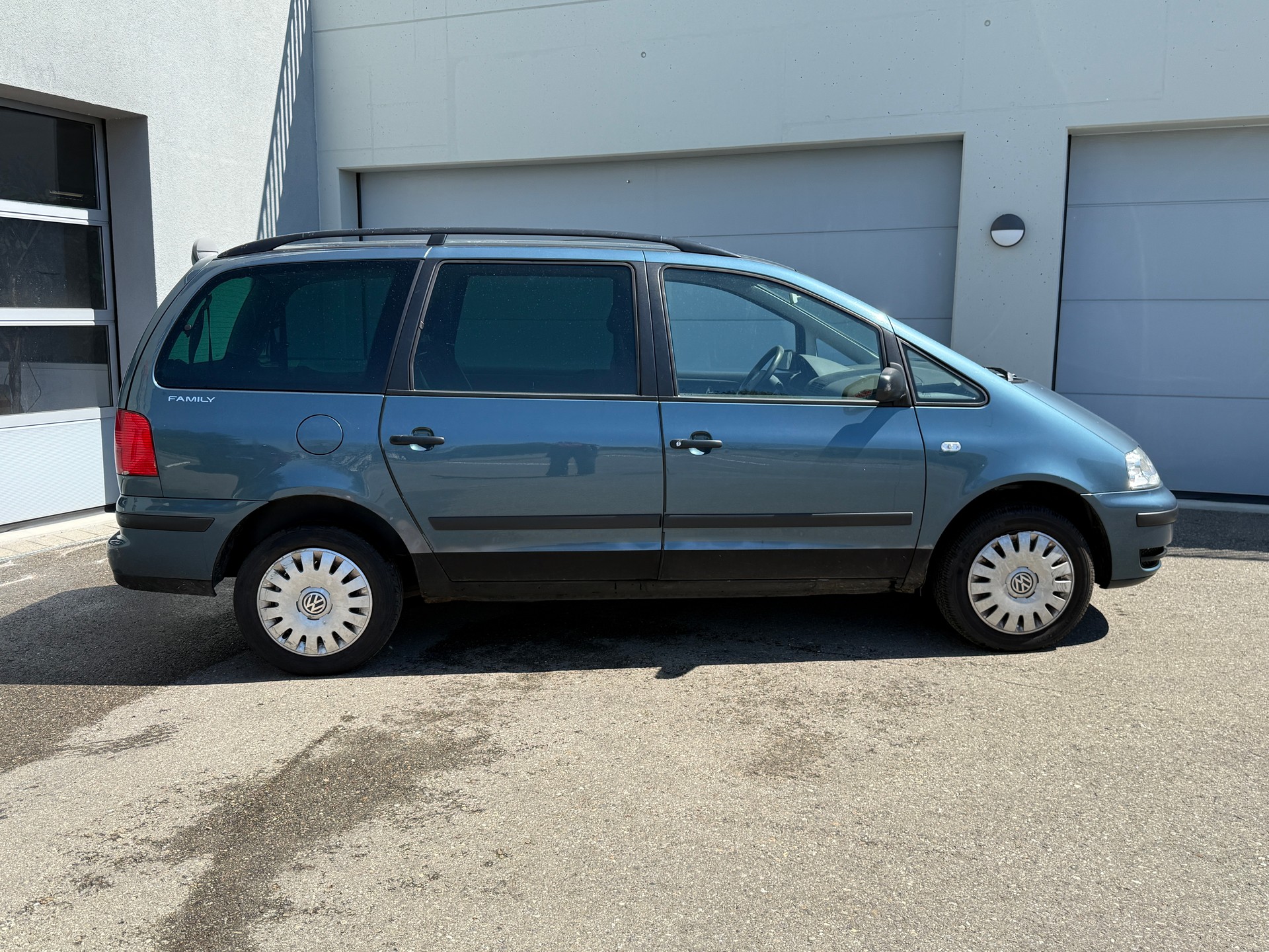 VW Sharan 1.9 TDI 7-Plätzer-image-3