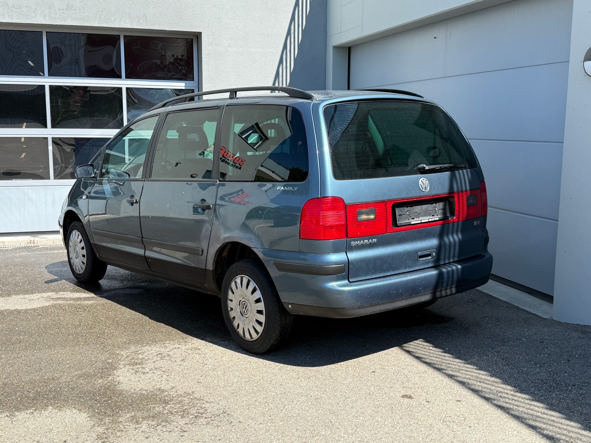 VW Sharan 1.9 TDI 7-Plätzer-image-4