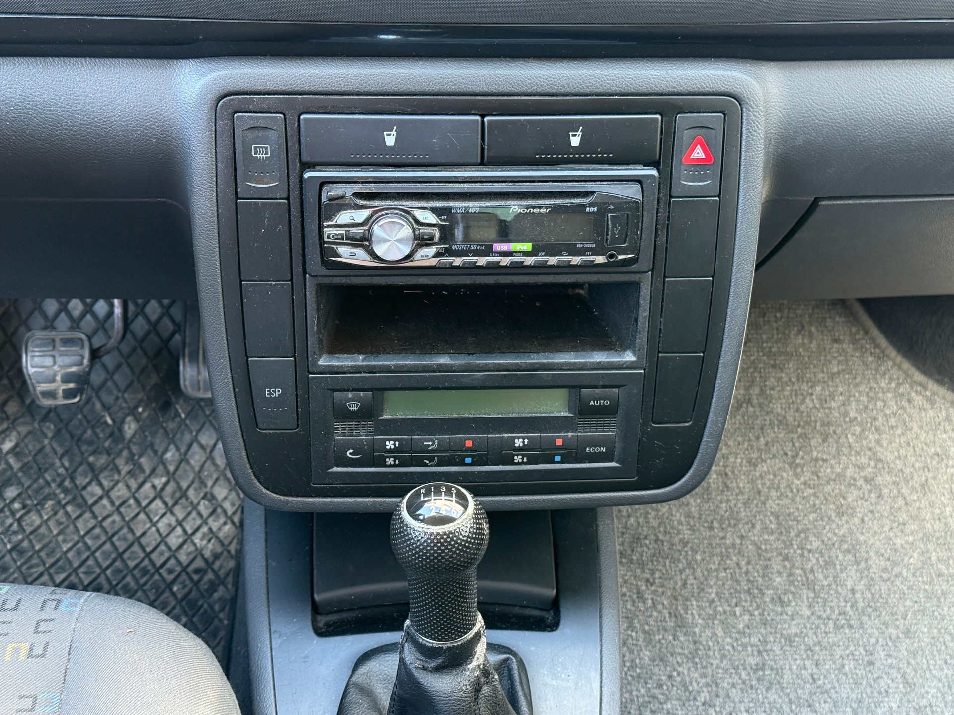 VW Sharan 1.9 TDI 7-Plätzer-image-19
