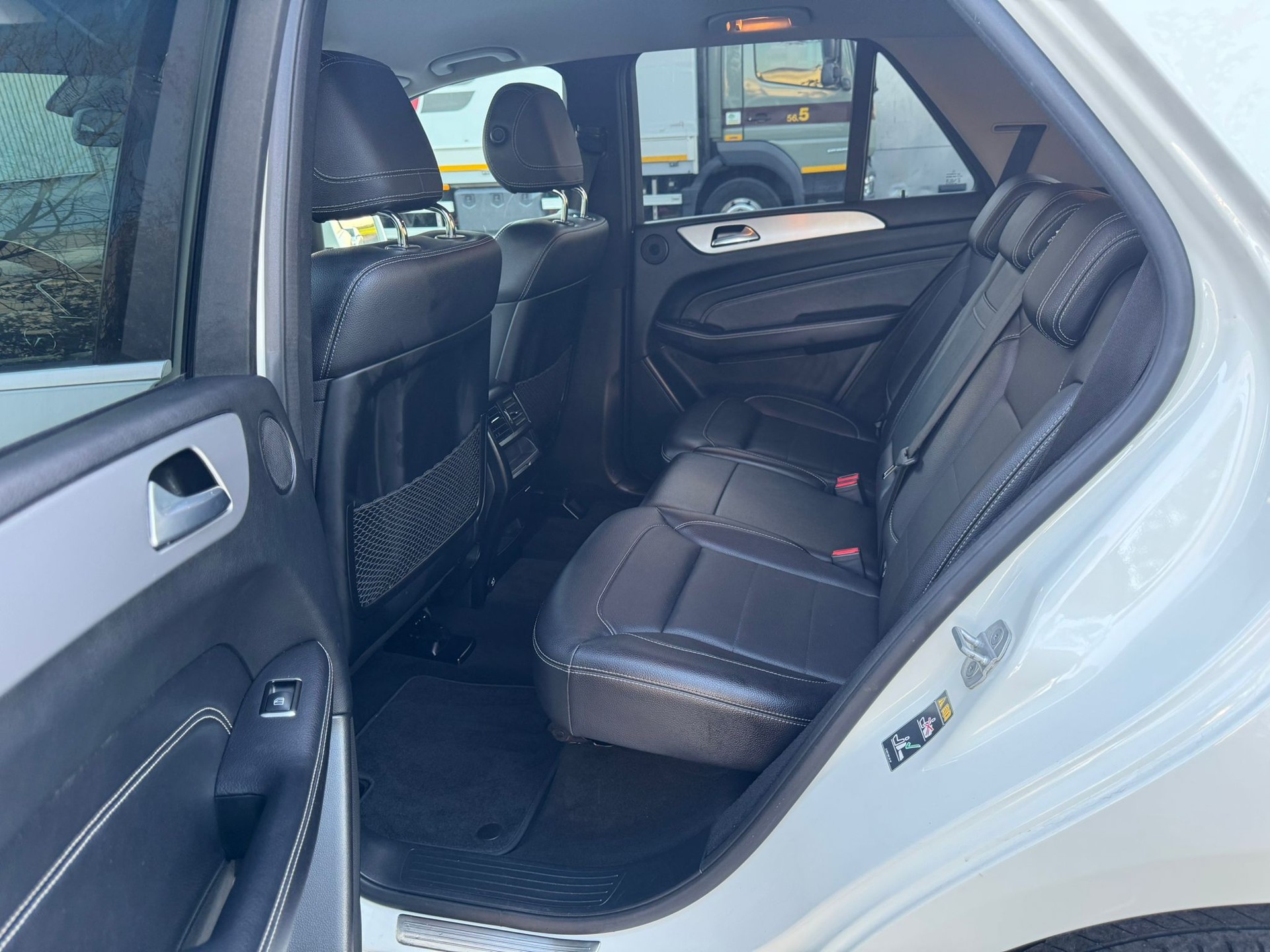 MERCEDES-BENZ ML 250 BlueTEC Edition 4Matic 7G-Tronic-image-18