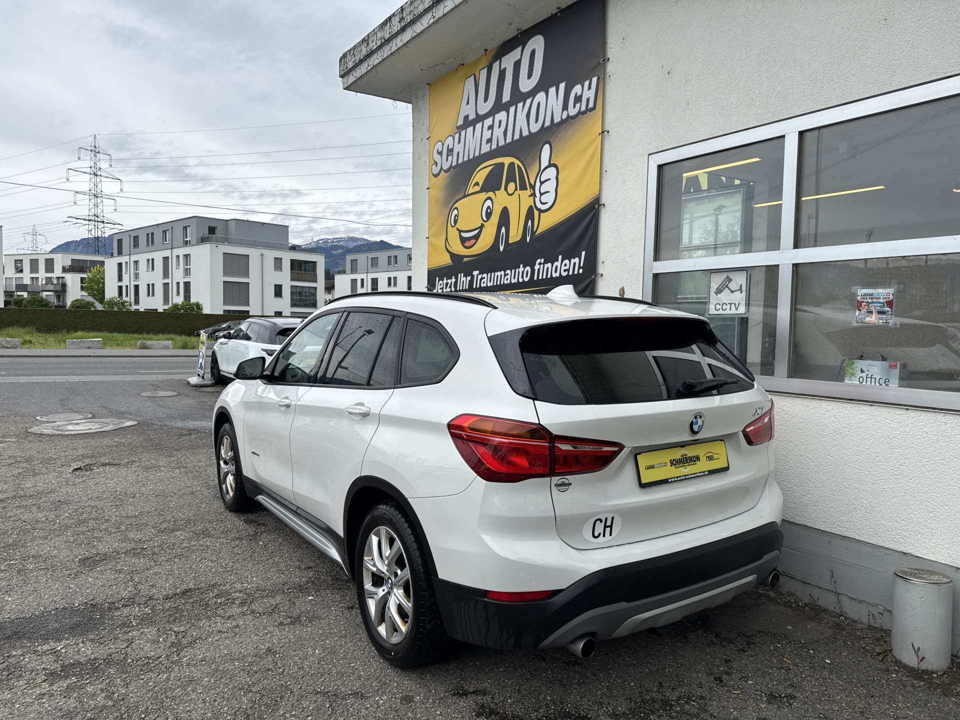 BMW X1 25d xDrive SAG 231PS Automat-image-2