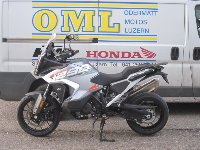 KTM 1290 Super Adventure S-showroom-element-1