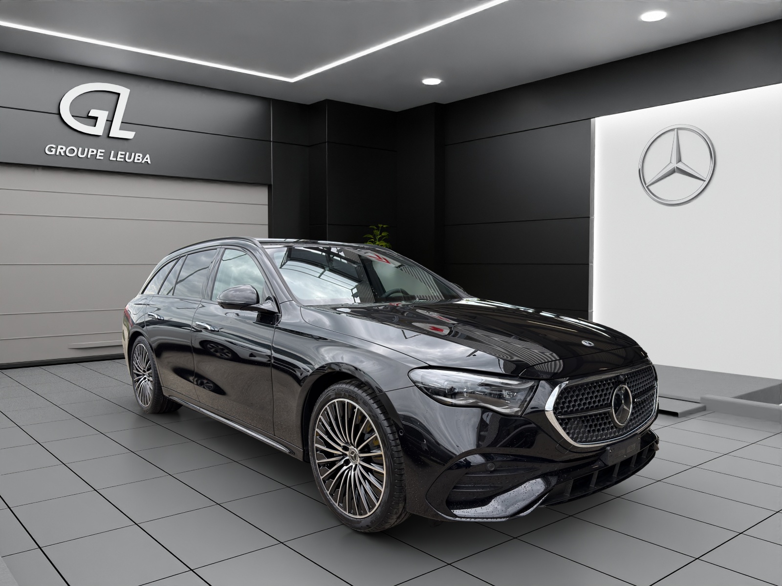 MERCEDES-BENZ E 220 d T 4Matic 9G-Tronic-image-0