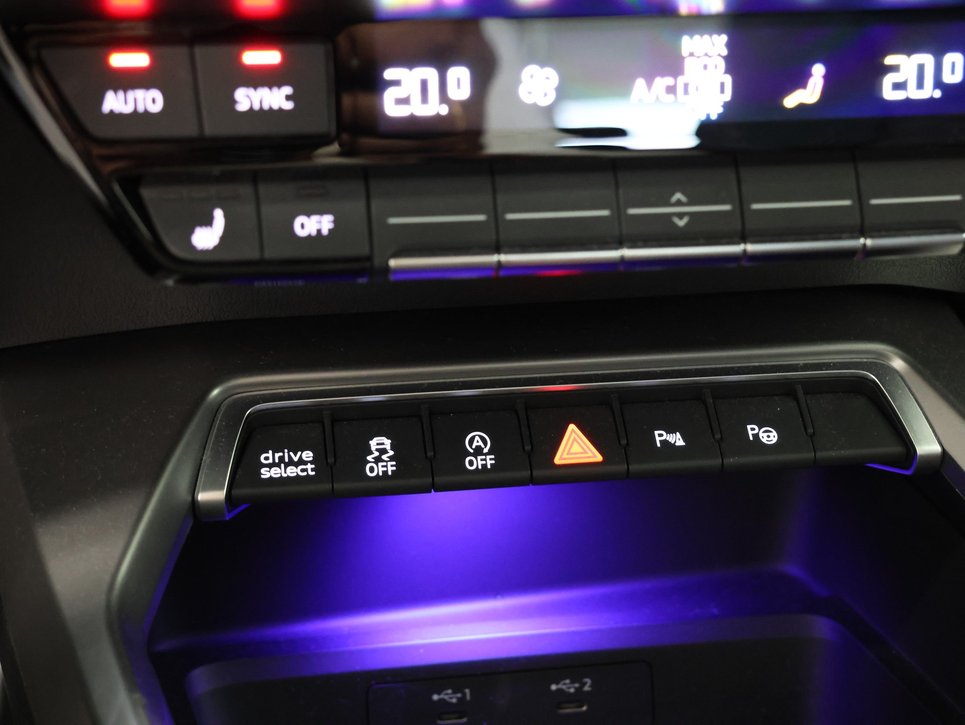 AUDI RS3 Limousine 2.5 TSI quattro S-tronic *Panorama*Matrix-LED*Ambientebeleuchtung*-image-22