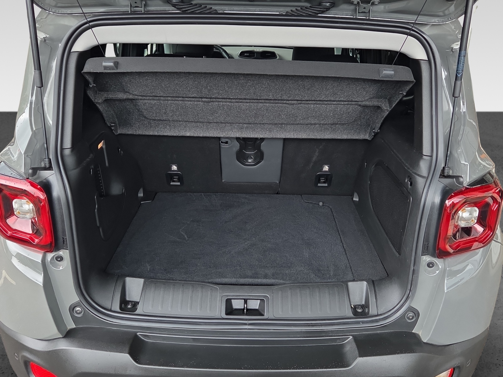 JEEP Renegade 1.3 T PHEV Trailhawk AWD-image-10