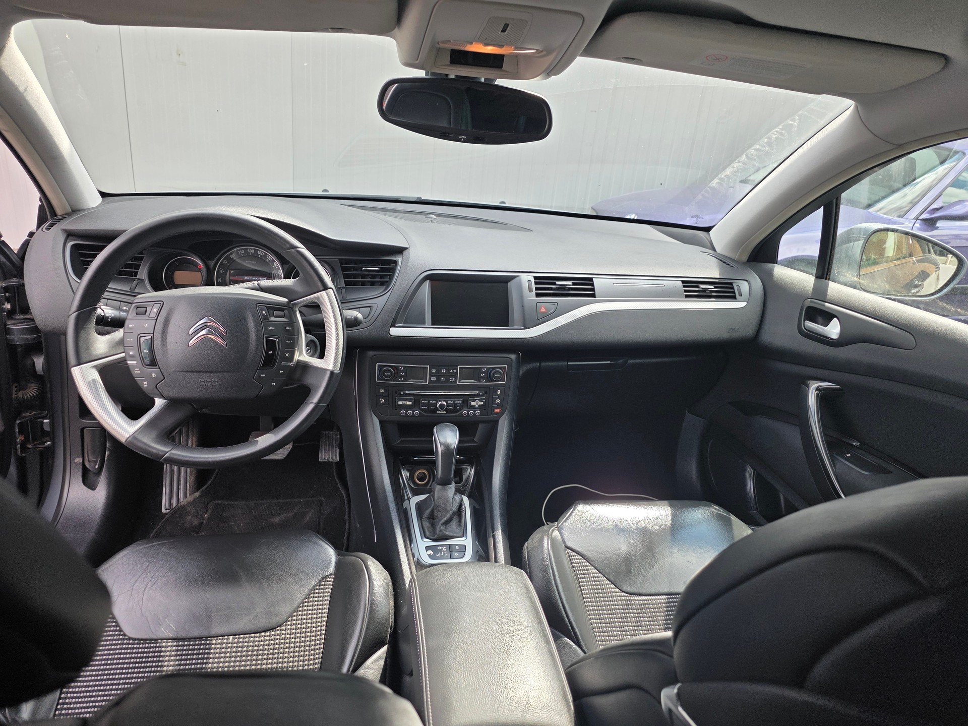 CITROEN C5 Tourer 3.0 HDi V6 Exclusive Automatic-image-10