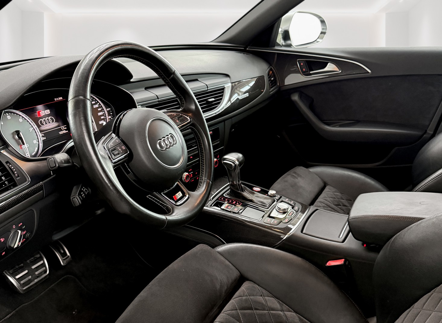 AUDI S6 Avant 4.0 TFSI V8 quattro S-tronic inkl. Garantie-image-12