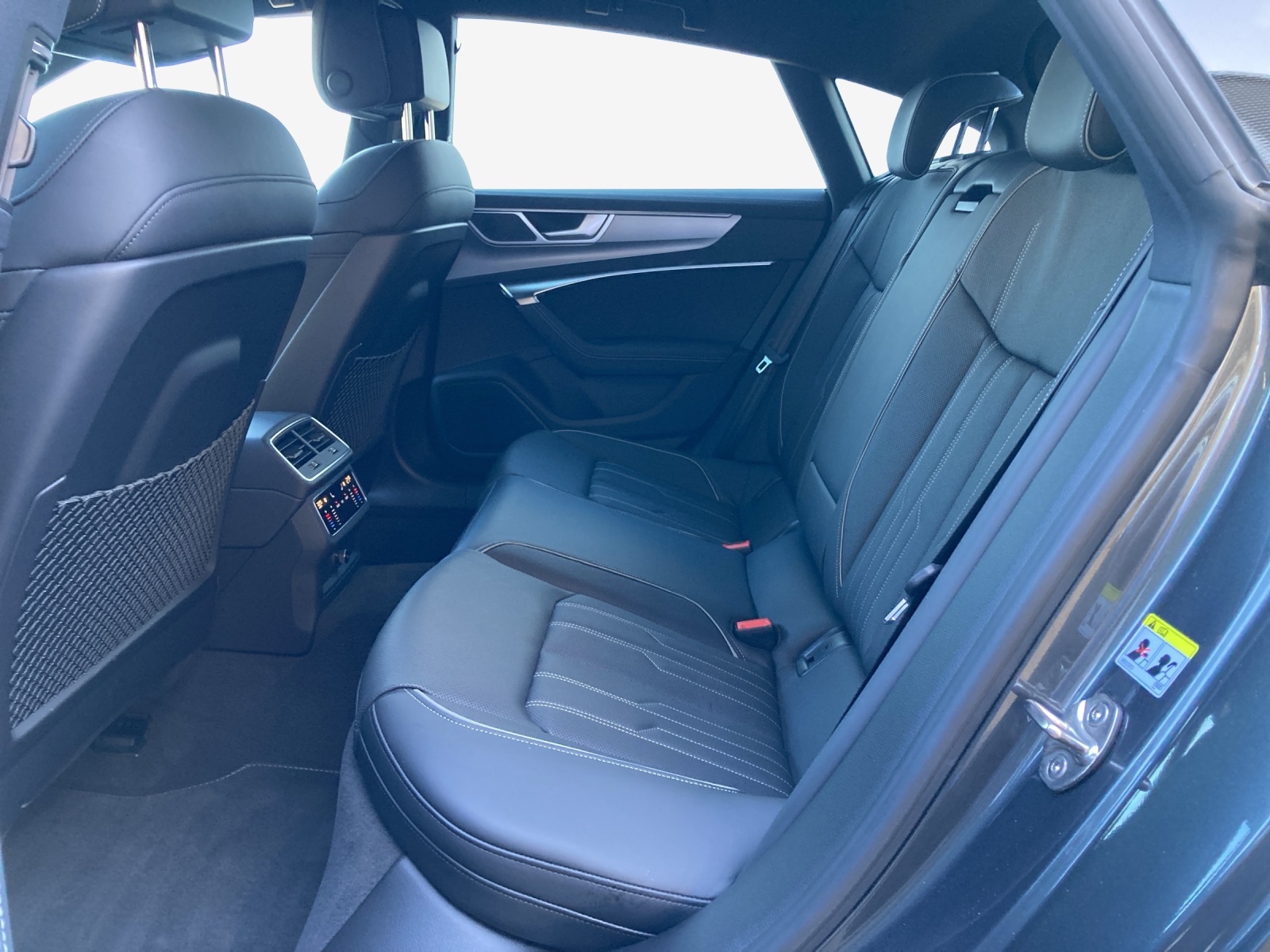 AUDI A7 Sportback 50 TFSI e quattro S-tronic-image-11