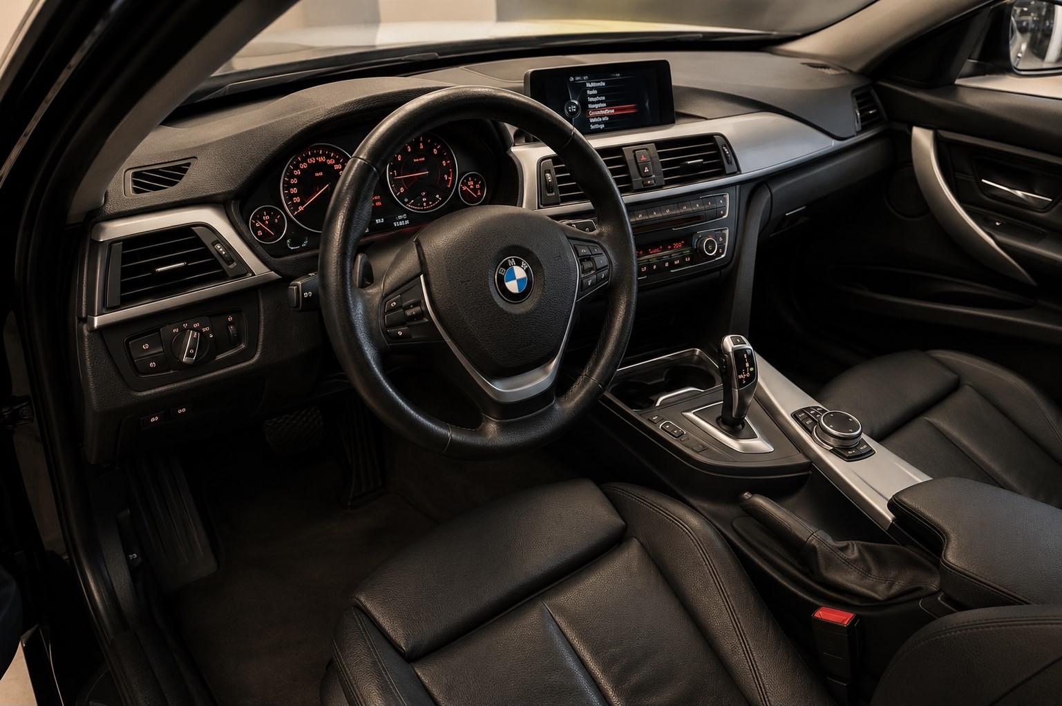 BMW 328i GT xDrive Sport Line Steptronic-image-12