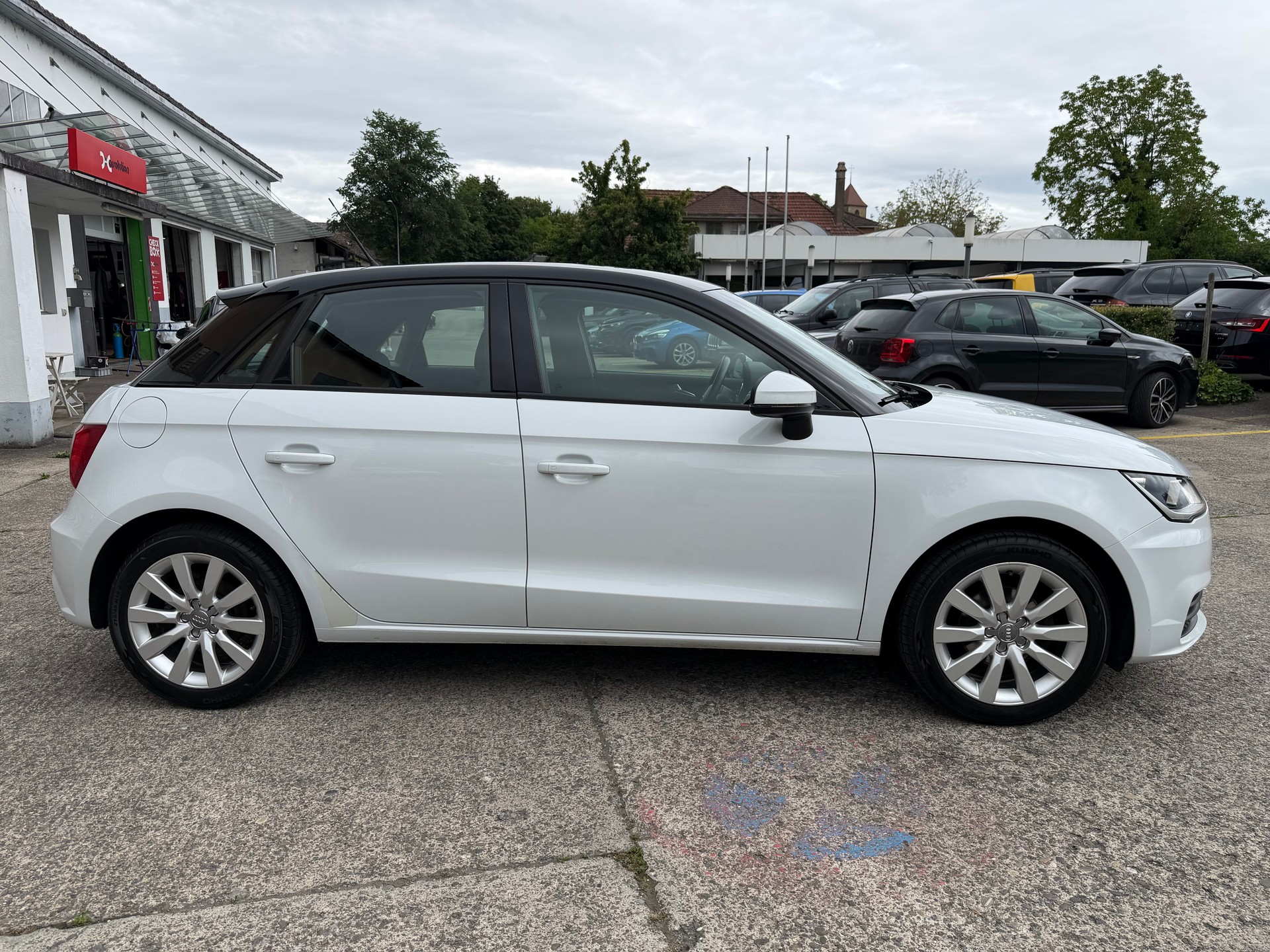 AUDI A1 Sportback 1.0 TFSI-image-5