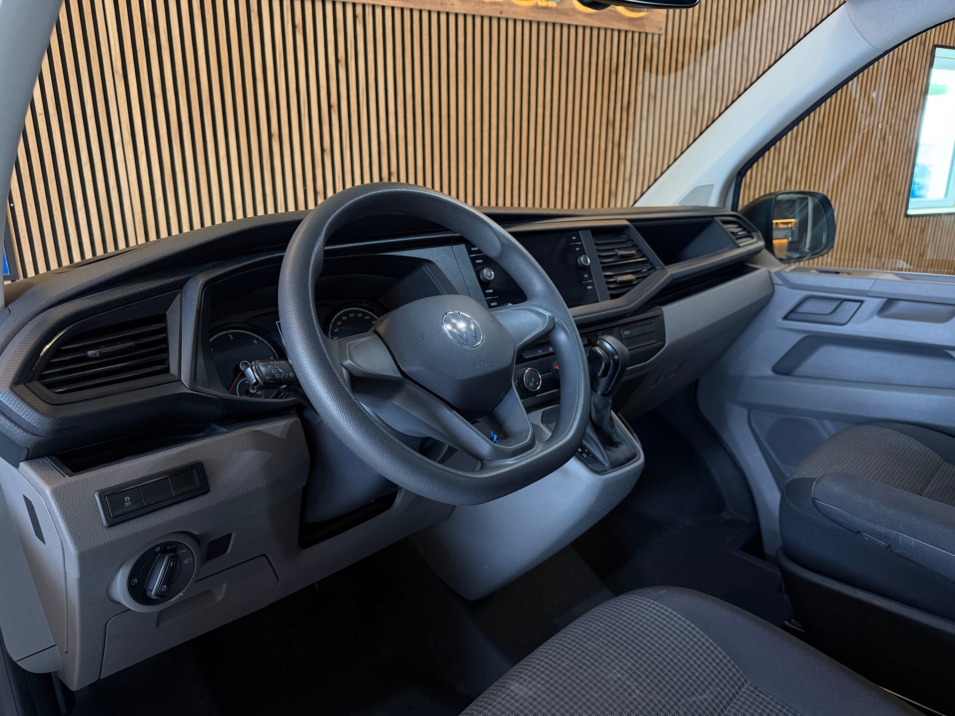 VW T6.1 Kaw. 3000 2.0 TDI 150 DSG 4motion-image-13