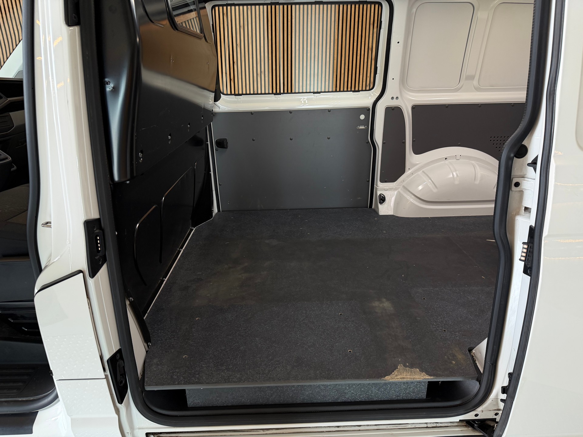 VW T6.1 Kaw. 3000 2.0 TDI 150 DSG 4motion-image-24