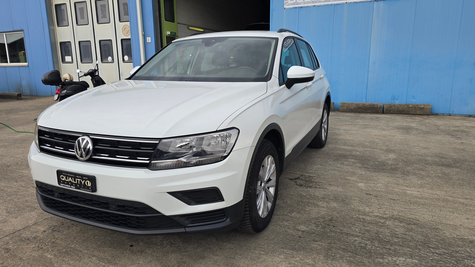 VW Tiguan 2.0 TDI SCR Comfortline 4Motion-image-1