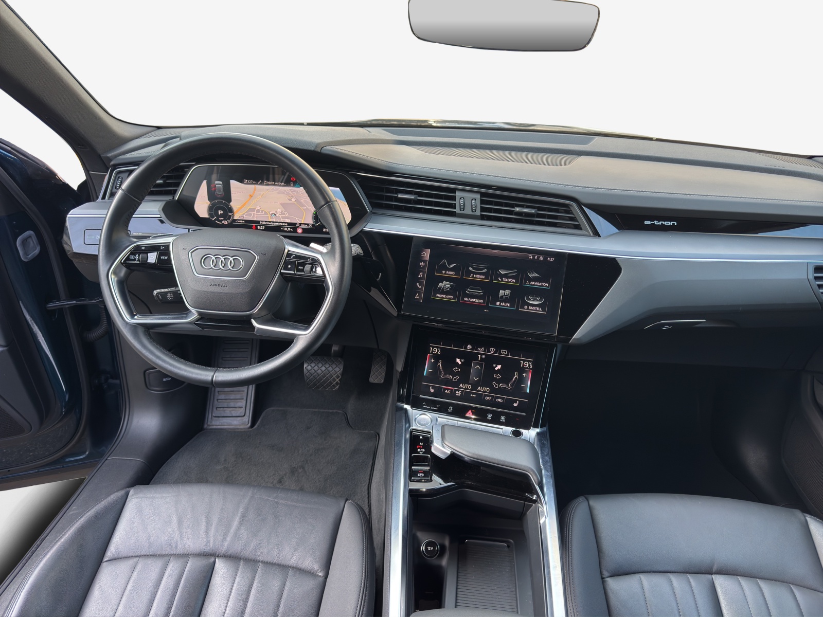 AUDI e-tron 55 Advanced quattro-image-9