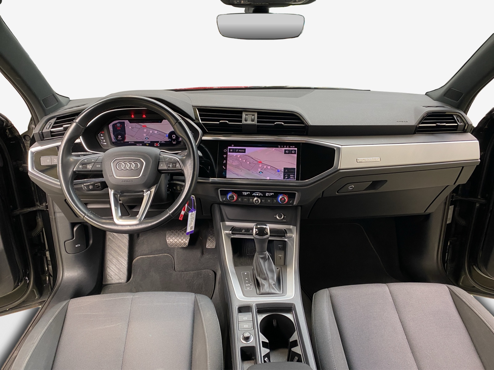 AUDI Q3 35 TDI Attraction quattro S-tronic-image-8