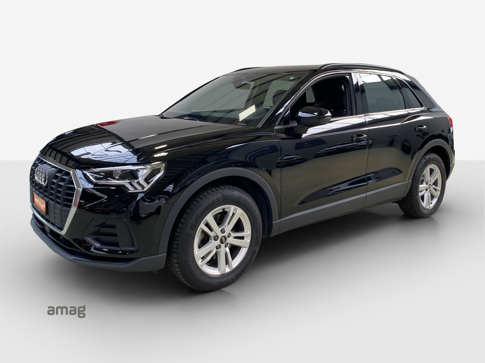 AUDI Q3 35 TDI Attraction quattro S-tronic-image-0