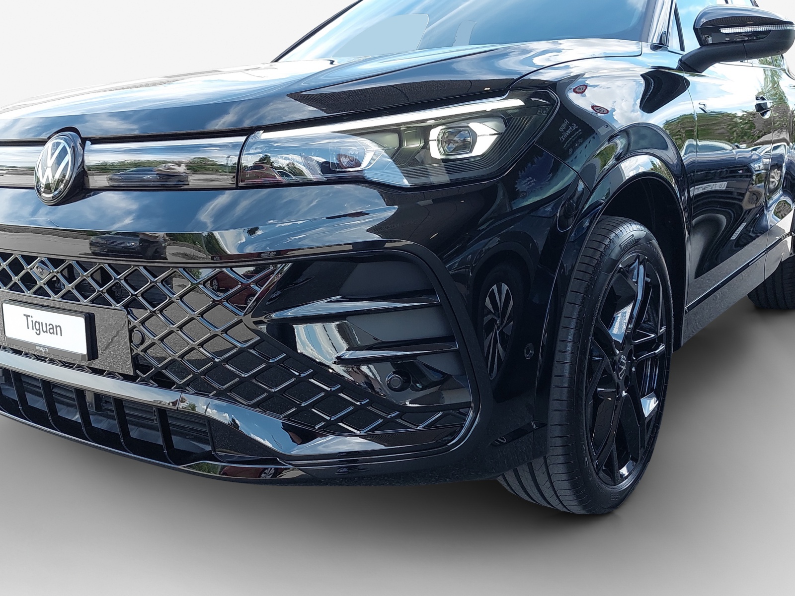 VW Tiguan 2.0 TDI SCR R-Line 4Motion DSG-image-13