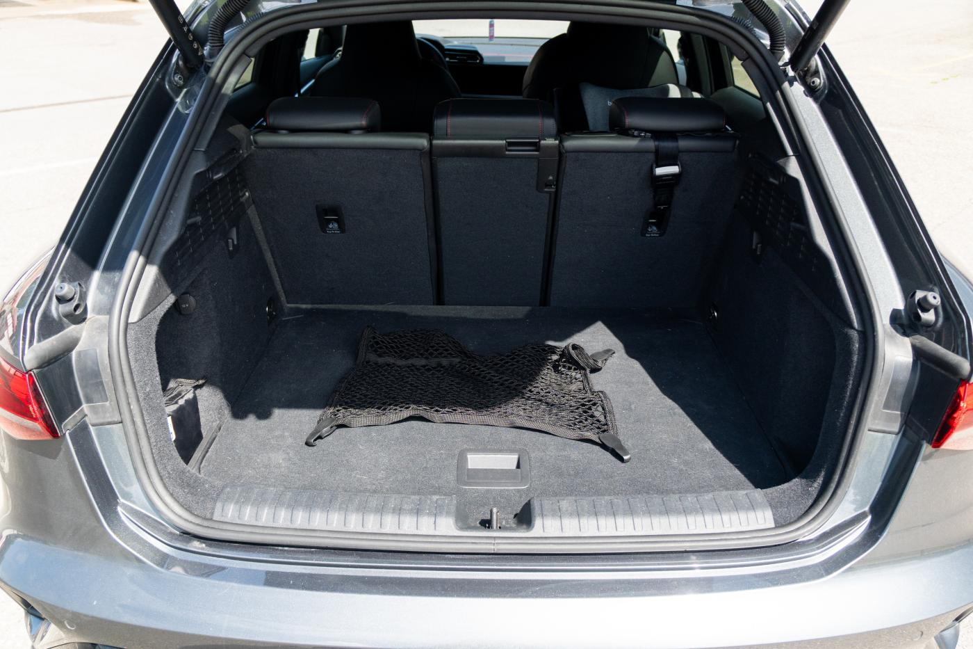 AUDI S3 Sportback 2.0 TFSI quattro S-tronic-image-10