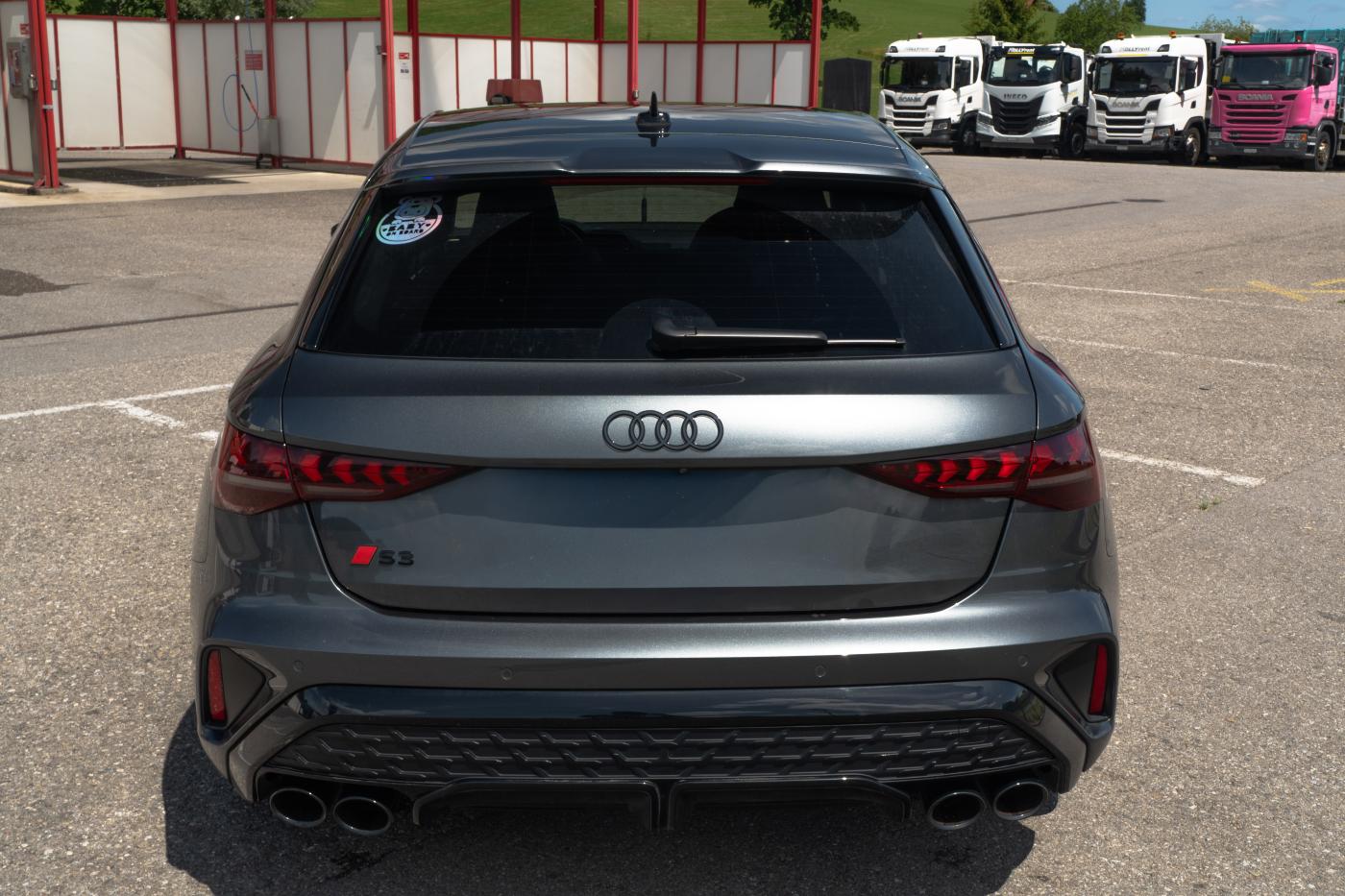AUDI S3 Sportback 2.0 TFSI quattro S-tronic-image-2