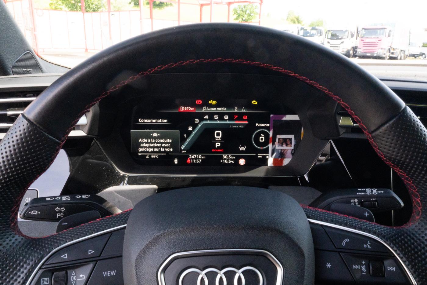 AUDI S3 Sportback 2.0 TFSI quattro S-tronic-image-5