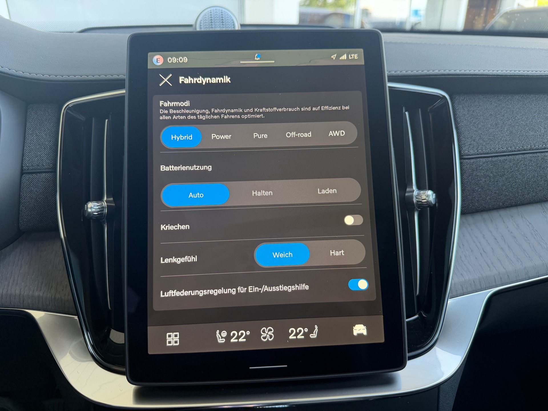VOLVO XC90 T8 eAWD Ultra Dark Geartronic-image-21