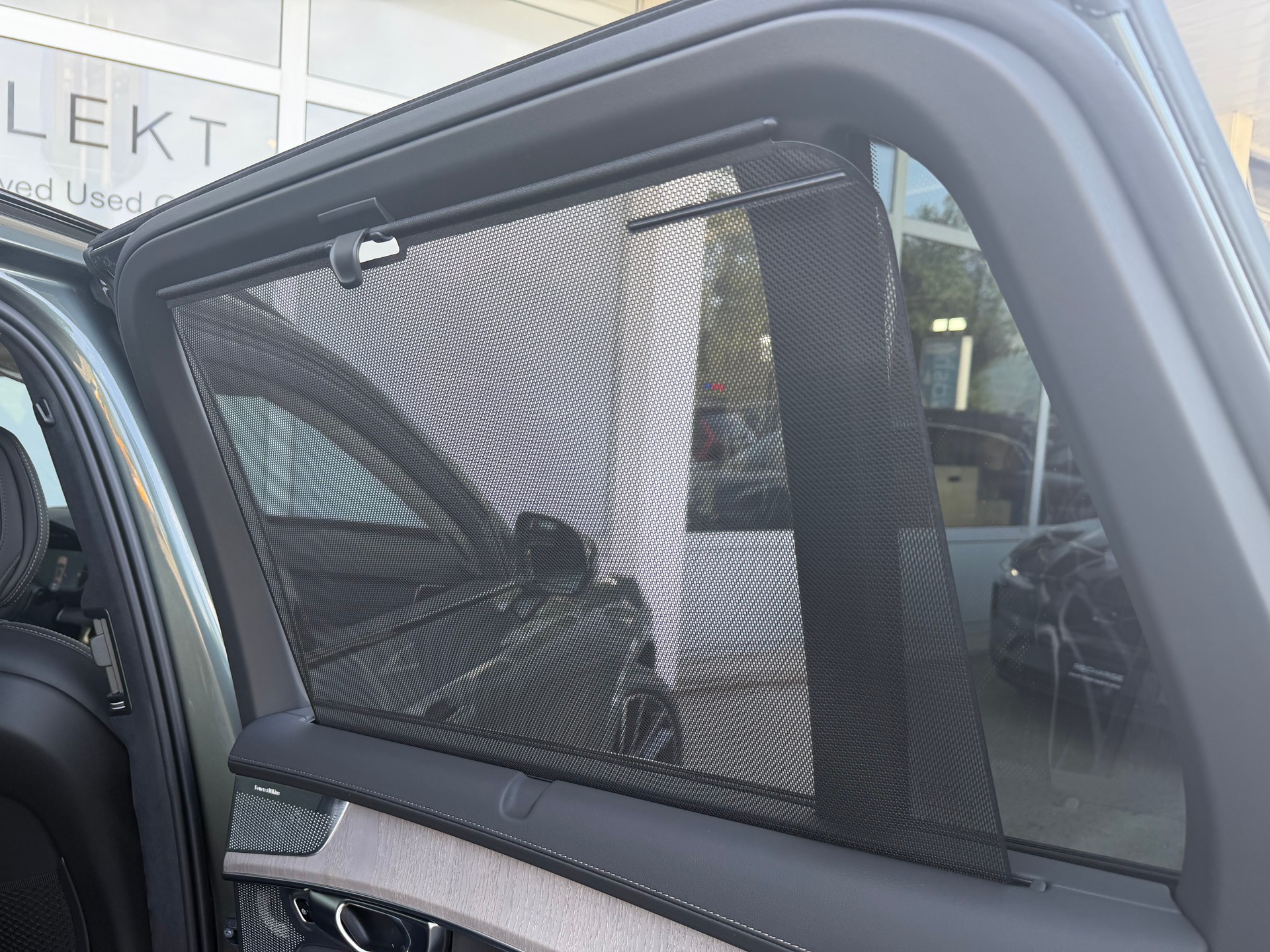 VOLVO XC90 T8 eAWD Ultra Dark Geartronic-image-6