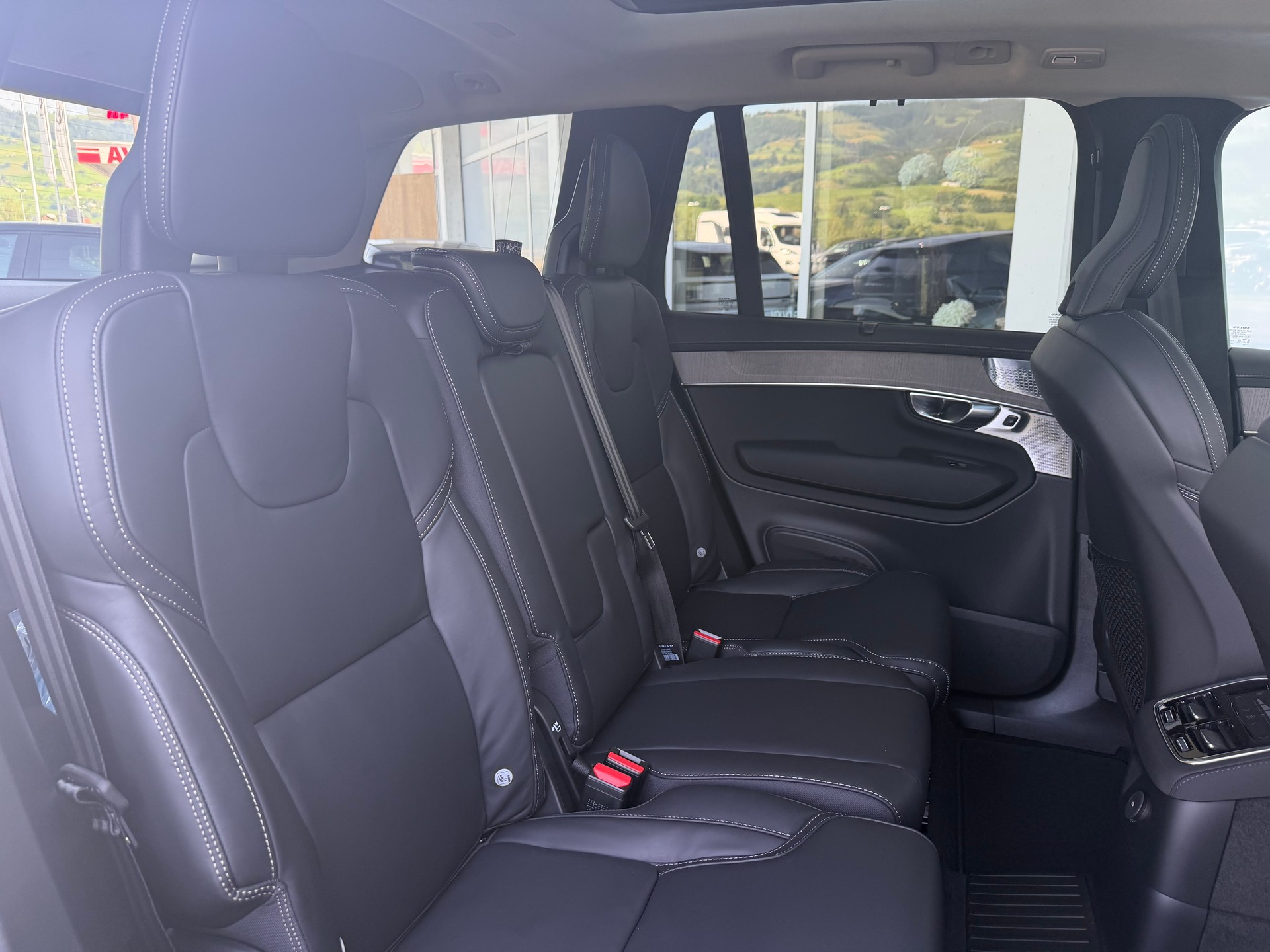 VOLVO XC90 T8 eAWD Ultra Dark Geartronic-image-5