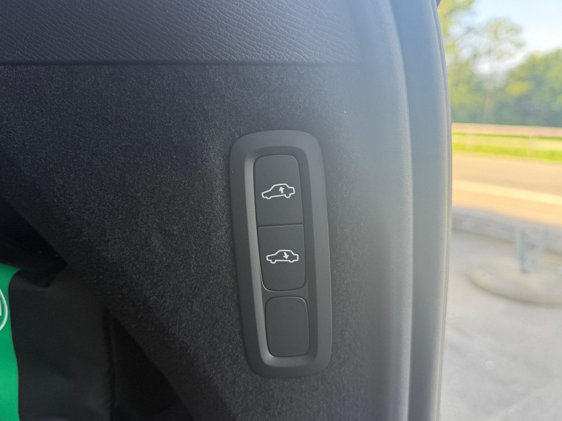 VOLVO XC90 T8 eAWD Ultra Dark Geartronic-image-25